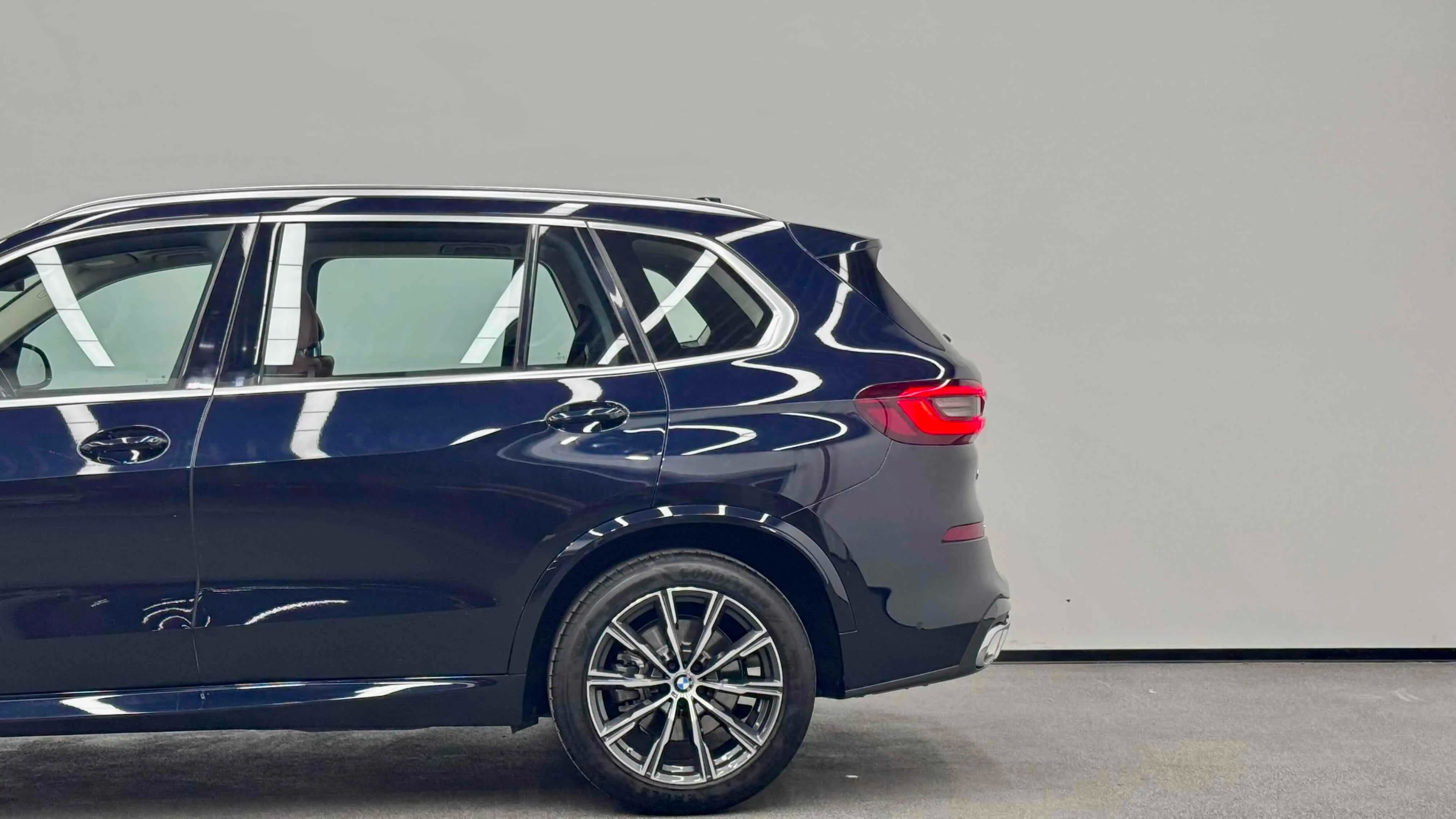 BMW X5 2023 г. 49099 км. — фото 23