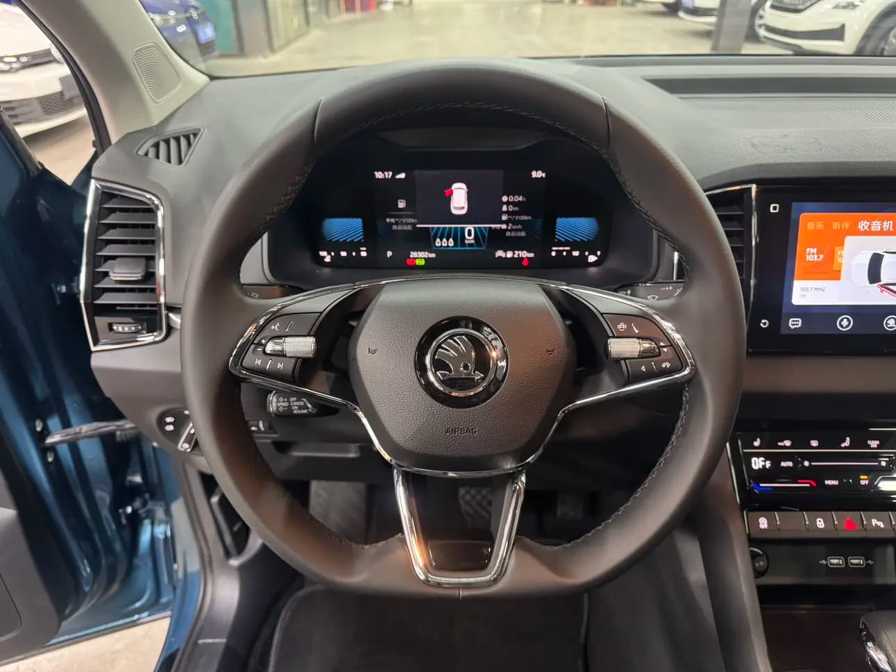 Skoda Karoq 2022 г. 28065 км. — фото 24