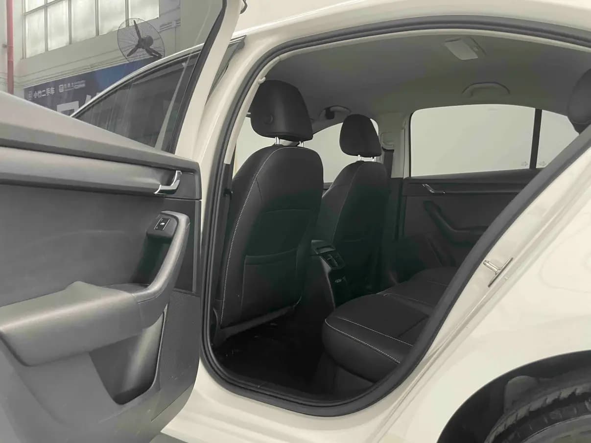 Skoda Octavia 2021 г. 40089 км. — фото 21