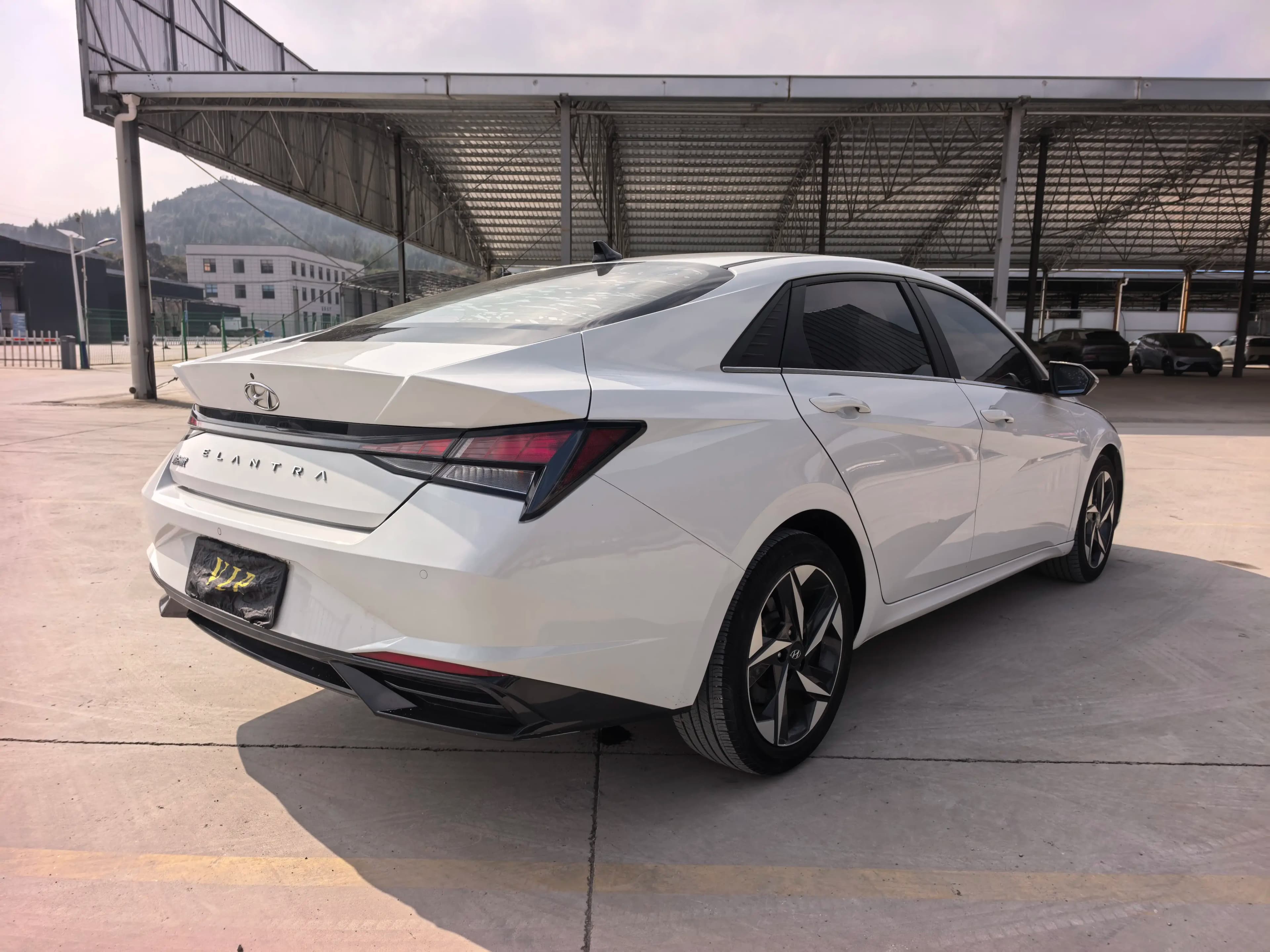 Hyundai Elantra 2022 г. 60053 км. — фото 5