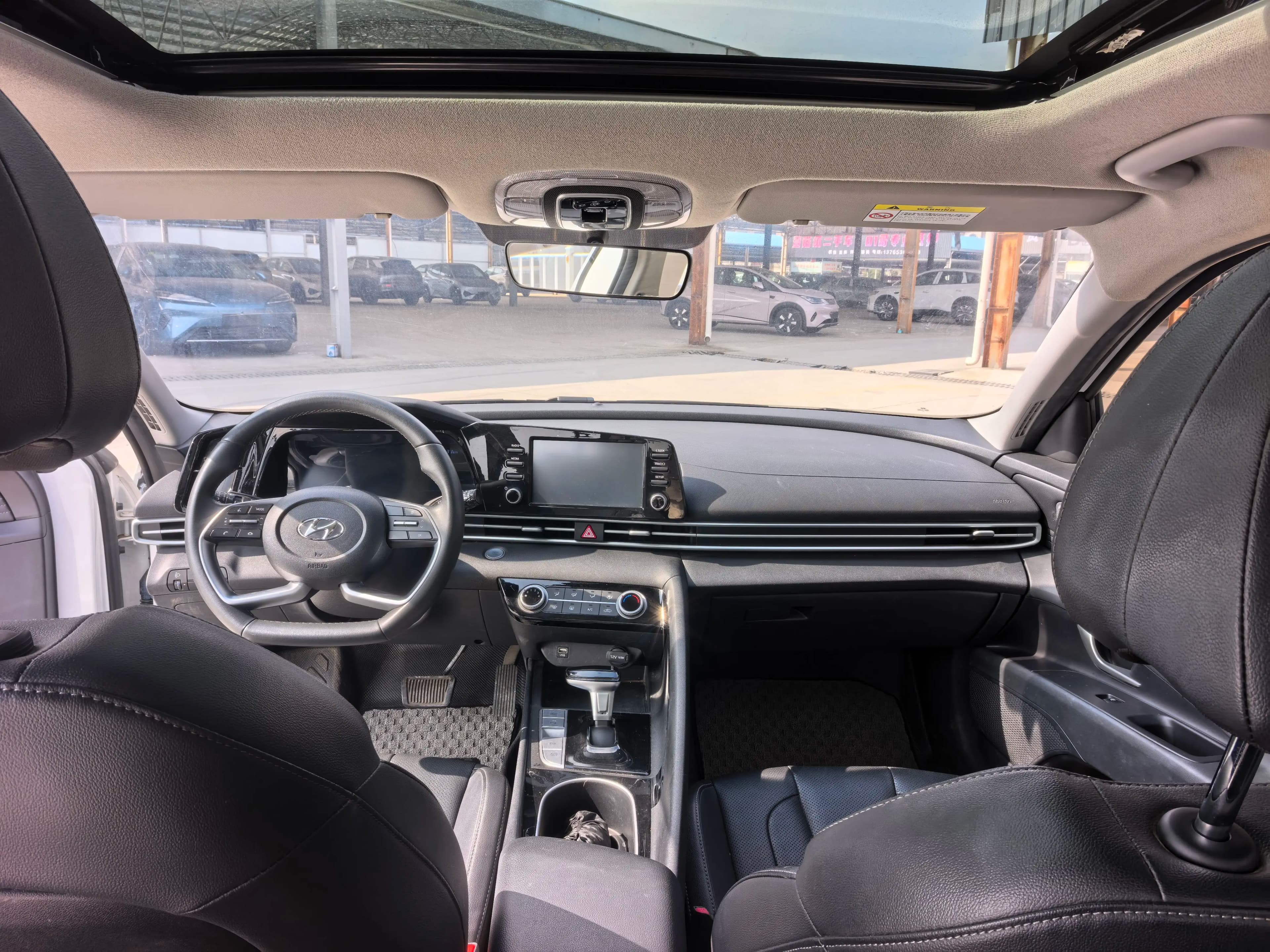 Hyundai Elantra 2022 г. 60053 км. — фото 6