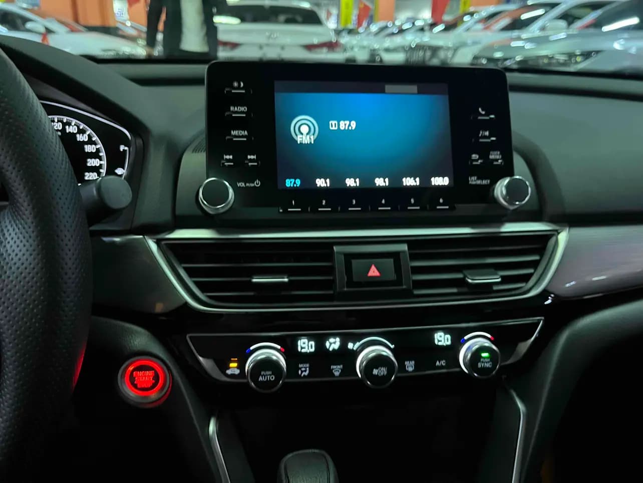 Honda Inspire 2022 г. 50096 км. — фото 11