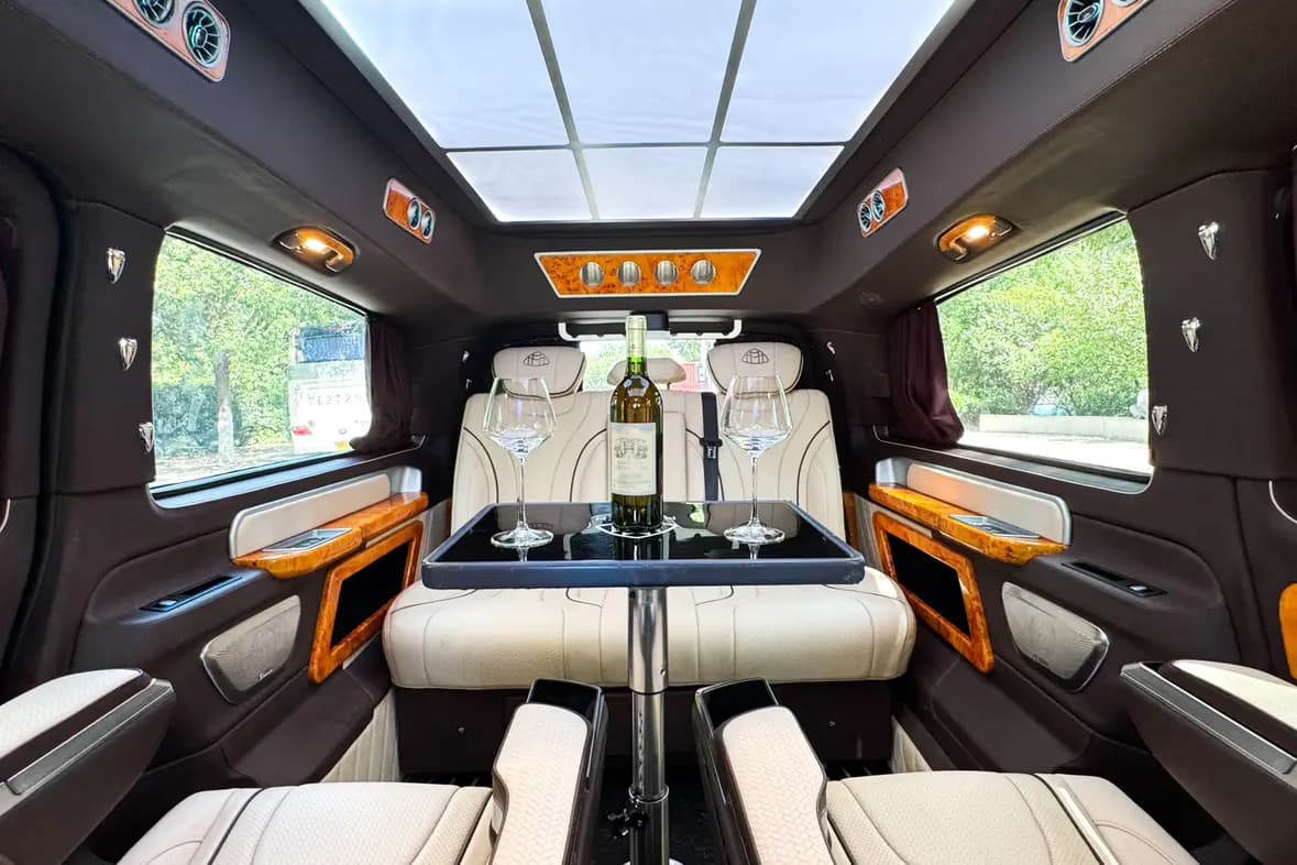 Mercedes-Benz Vito 2023 г. 56013 км. — фото 20