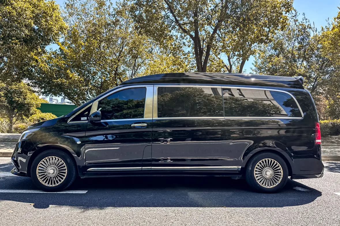 Mercedes-Benz Vito 2023 г. 56013 км. — фото 3
