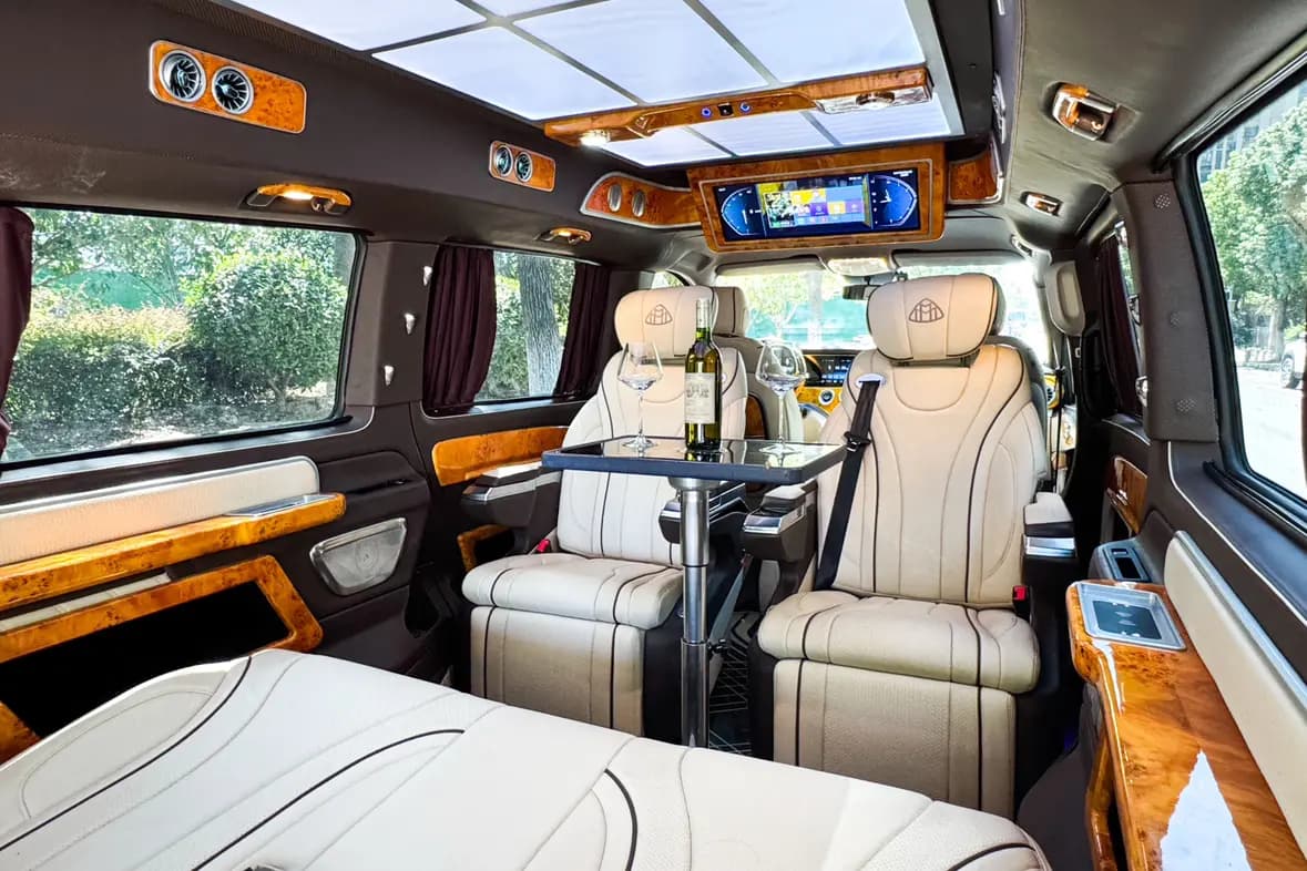 Mercedes-Benz Vito 2023 г. 56013 км. — фото 29