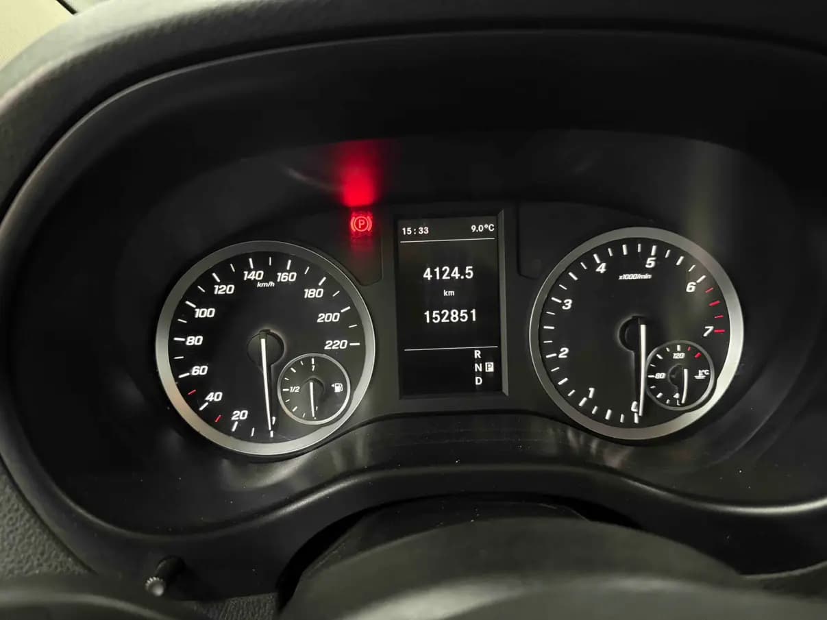 Mercedes-Benz Vito 2021 г. 153015 км. — фото 10