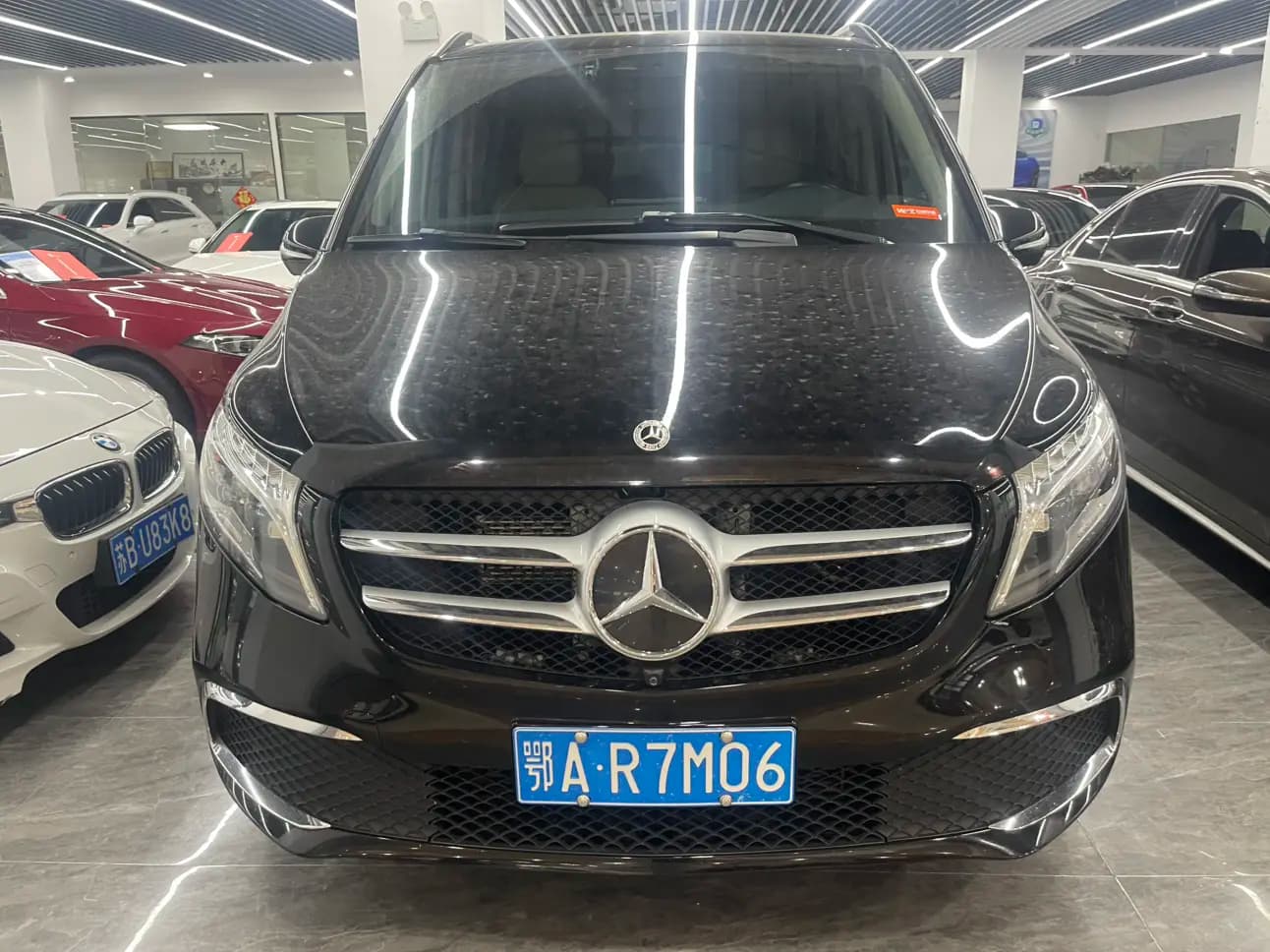 Mercedes-Benz Mercedes Benz V Class 2022 г. 60054 км. — фото 2