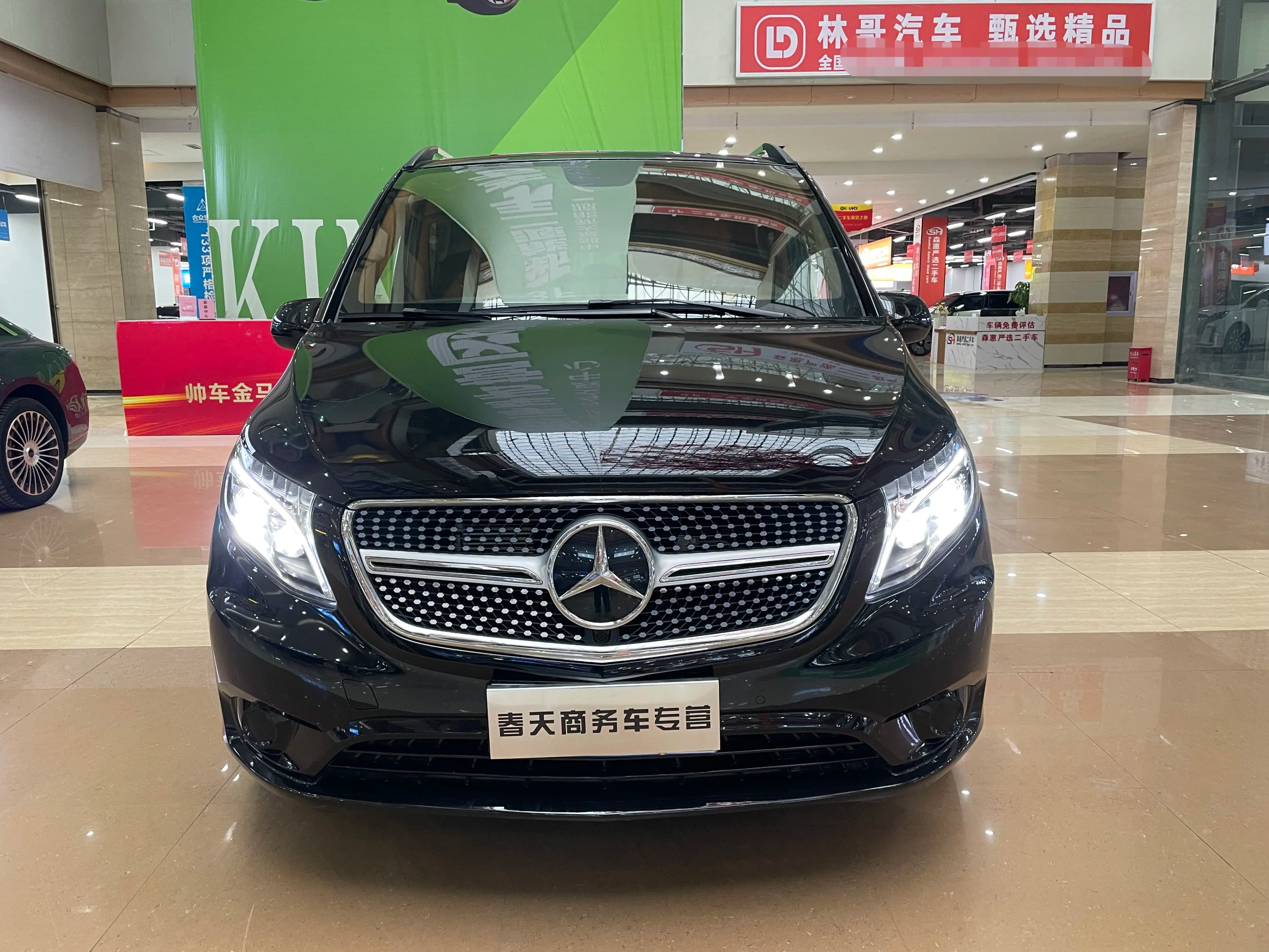 Mercedes-Benz Vito 2023 г. 40540 км. — фото 2