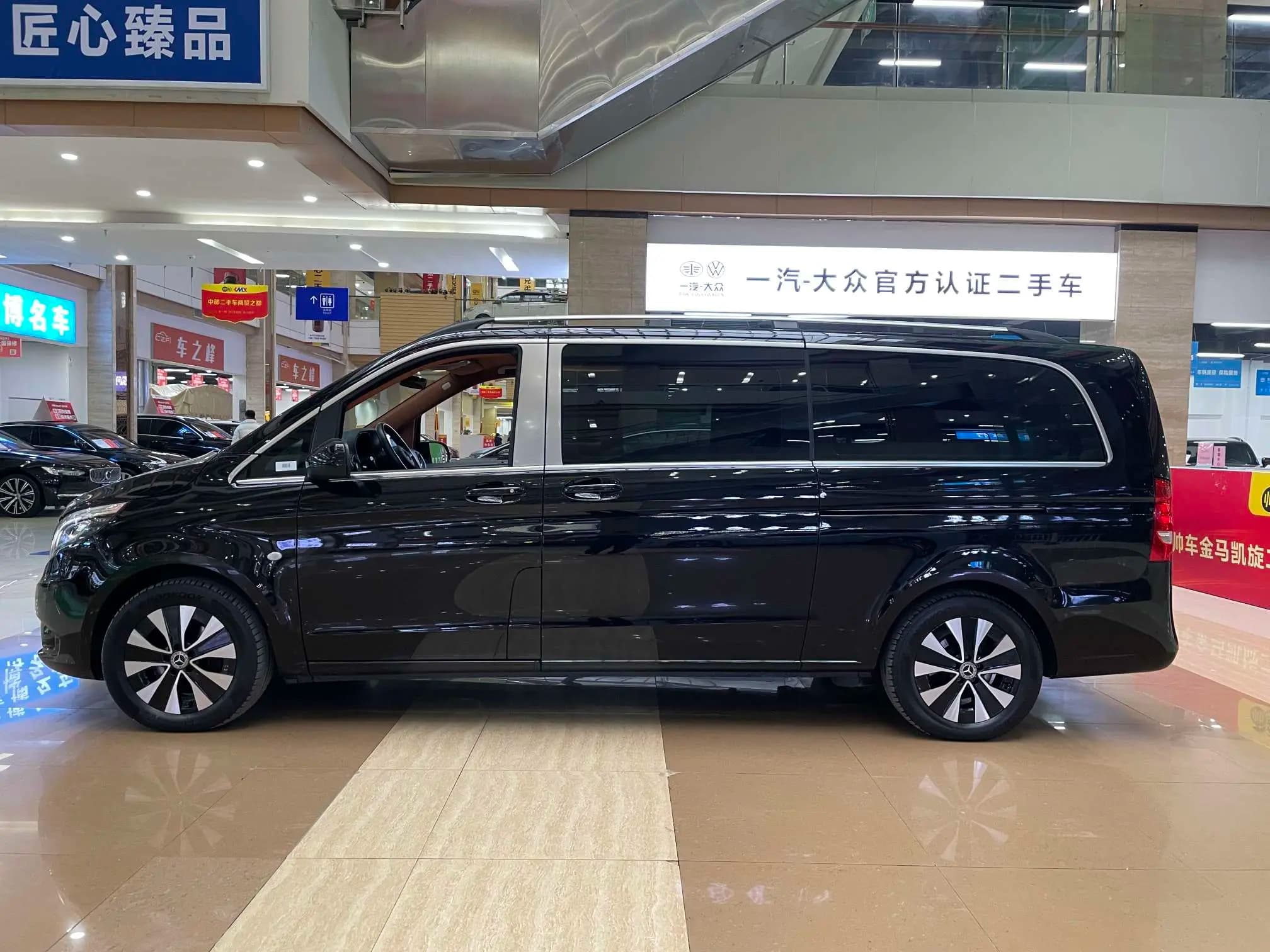 Mercedes-Benz Vito 2023 г. 40540 км. — фото 4