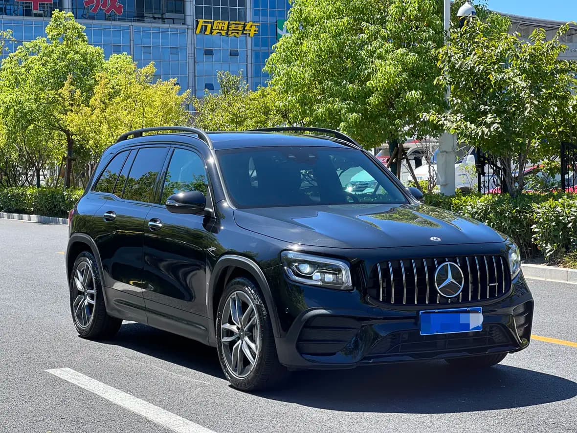 Mercedes-Benz GLB AMG 2023 г. 55026 км. — фото 3