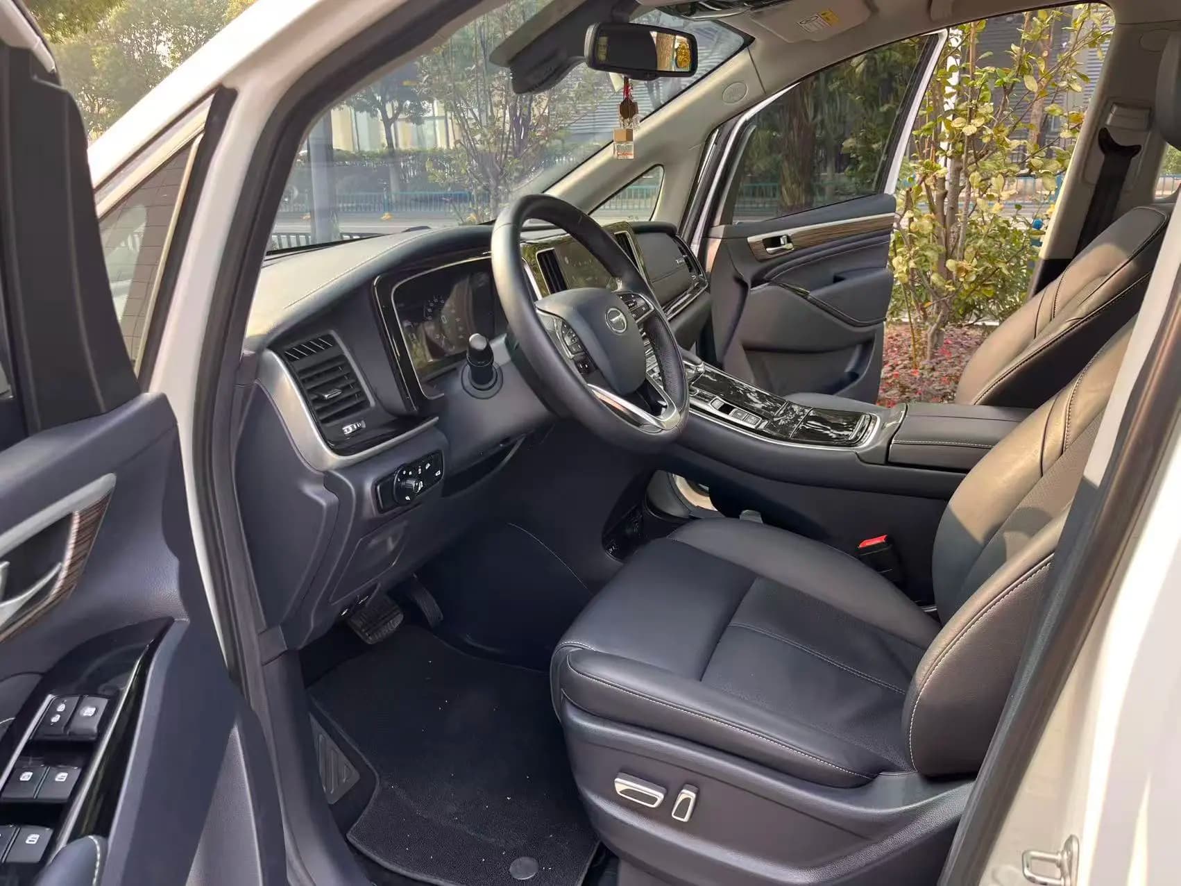 GAC Trumpchi M8 2021 г. 95039 км. — фото 12