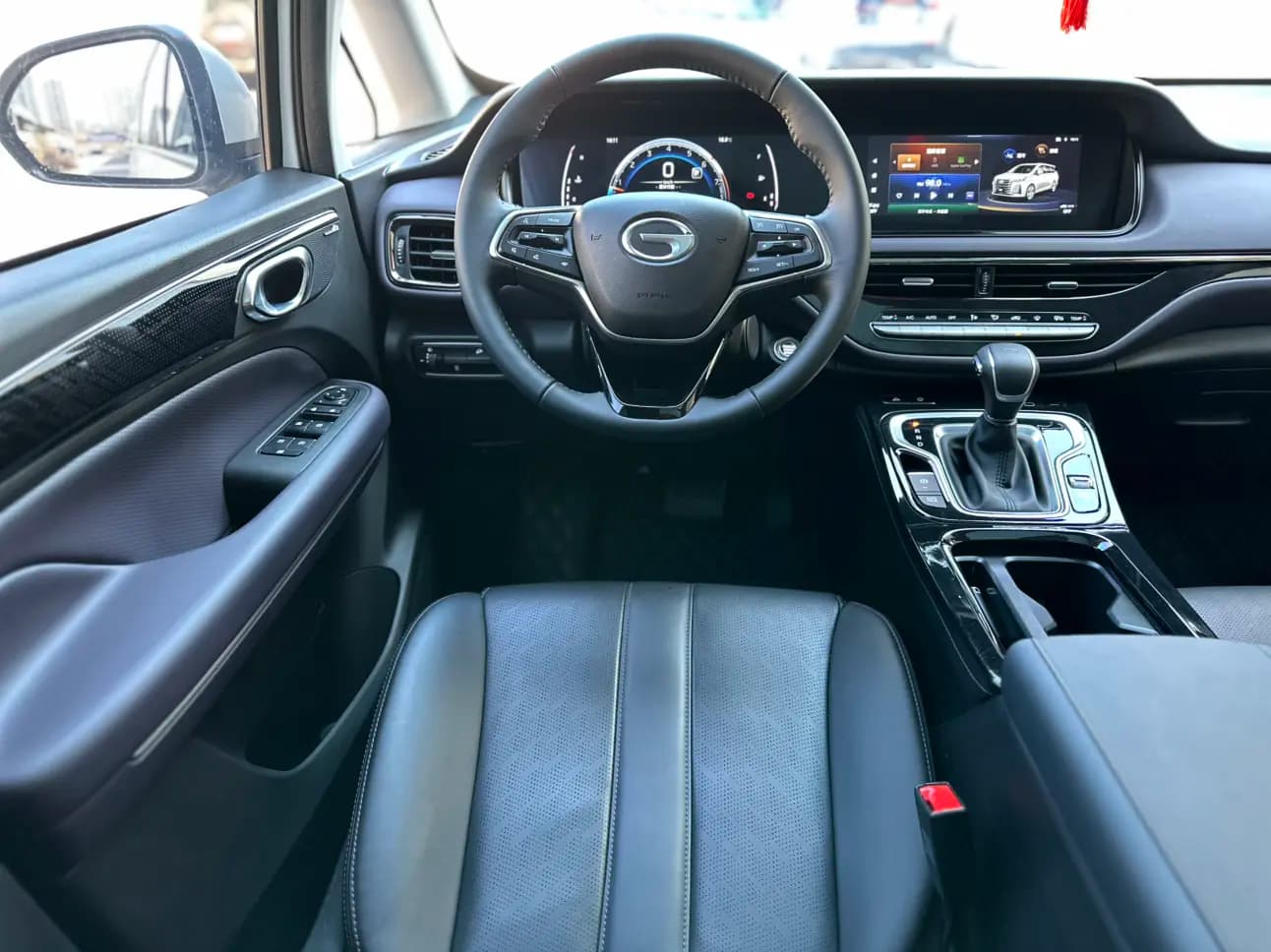 GAC Trumpchi M6 2025 г. 3500 км. — фото 22