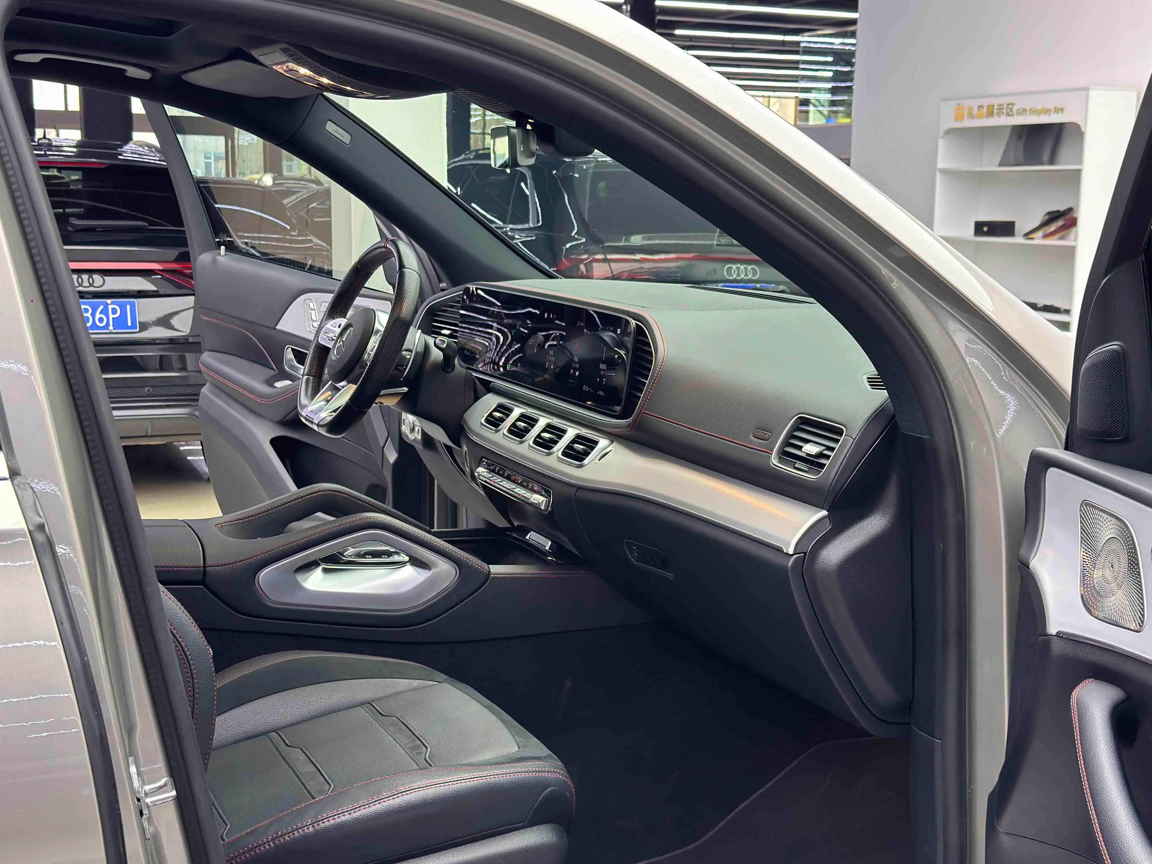 Mercedes-Benz GLE AMG 2023 г. 28232 км. — фото 5