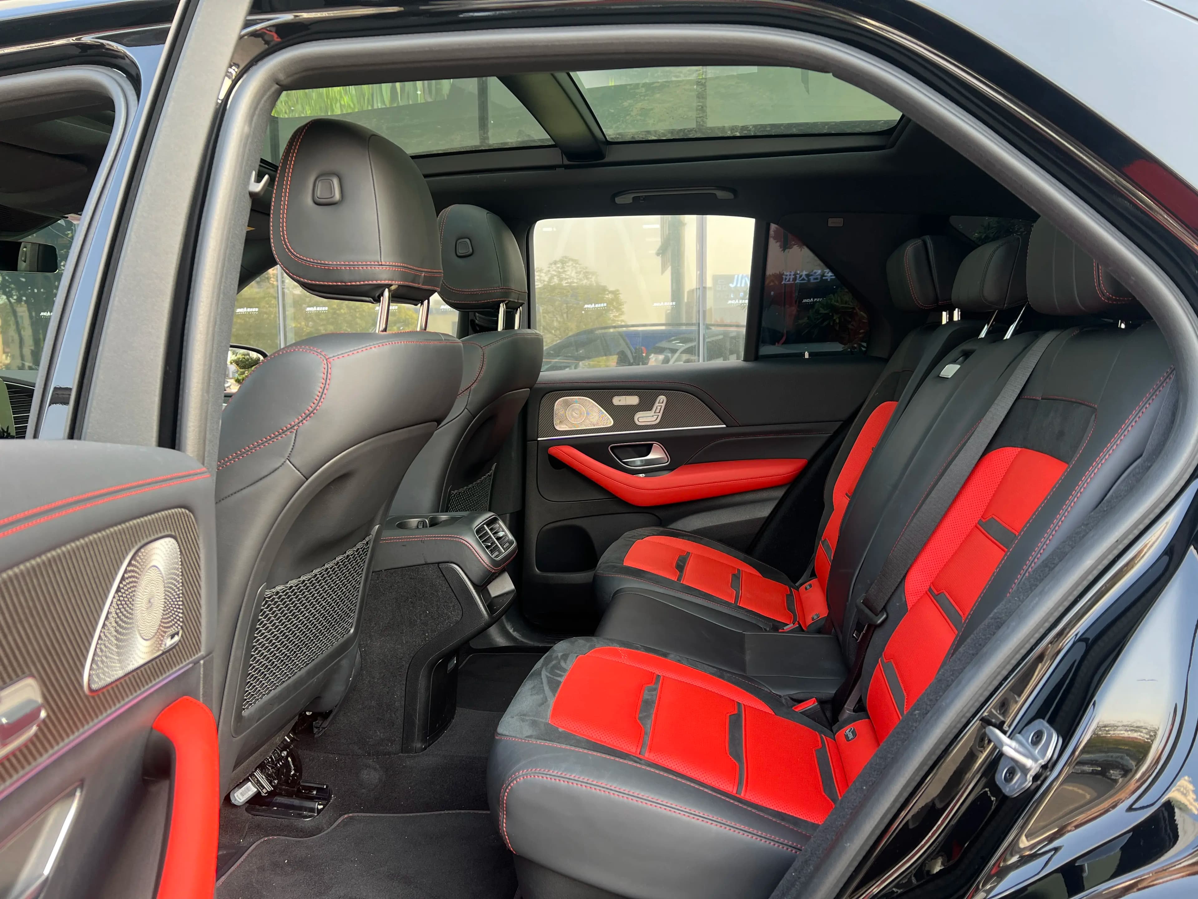Mercedes-Benz GLE AMG 2023 г. 24031 км. — фото 8