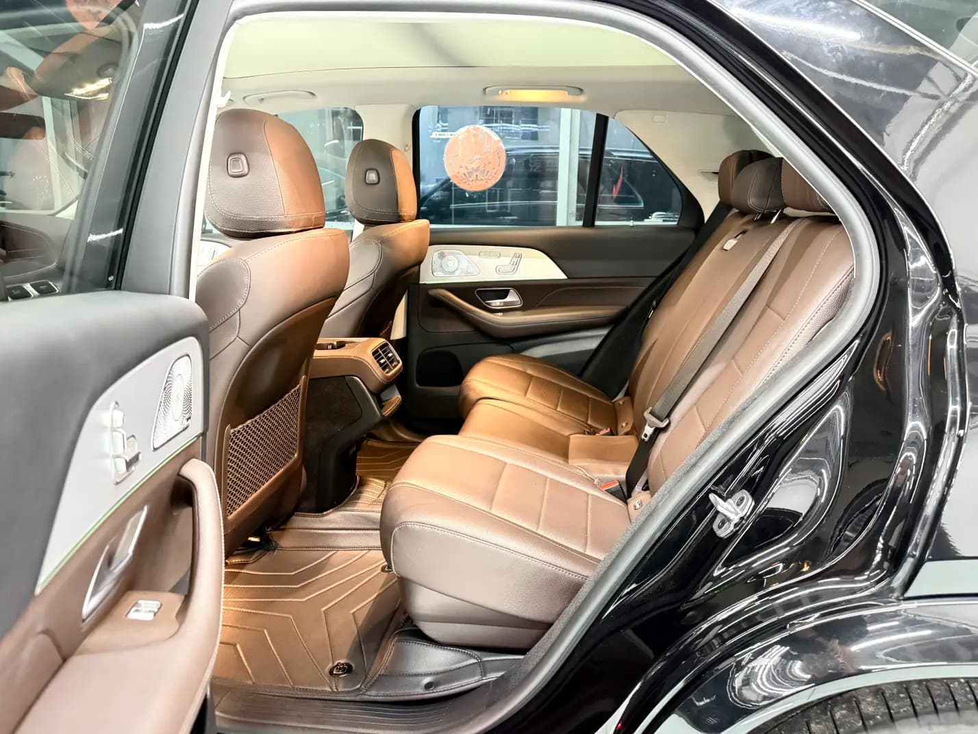 Mercedes-Benz GLE 2023 г. 35082 км. — фото 25