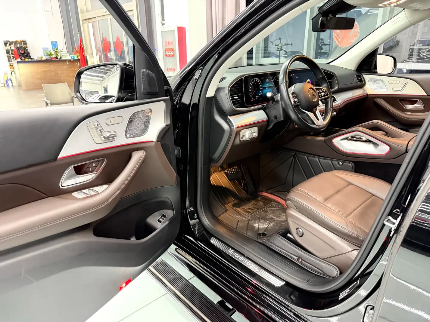 Mercedes-Benz GLE 2023 г. 35082 км. — фото 26