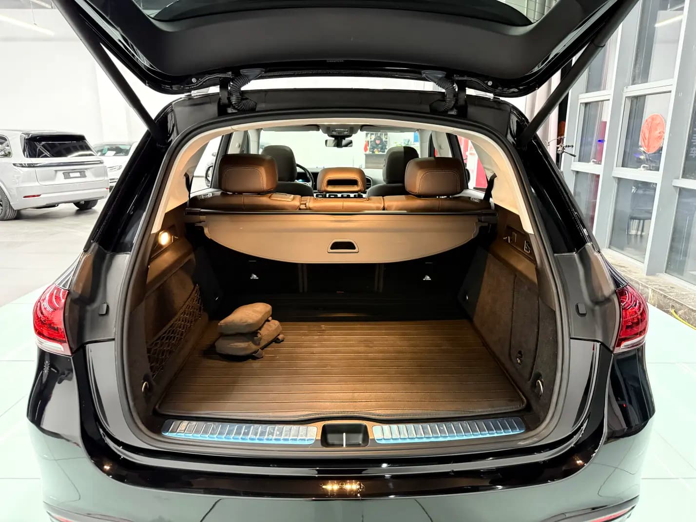Mercedes-Benz GLE 2023 г. 35082 км. — фото 28