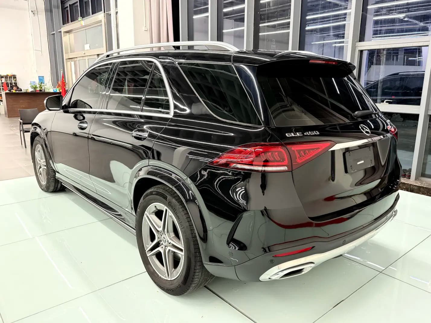 Mercedes-Benz GLE 2023 г. 35082 км. — фото 5