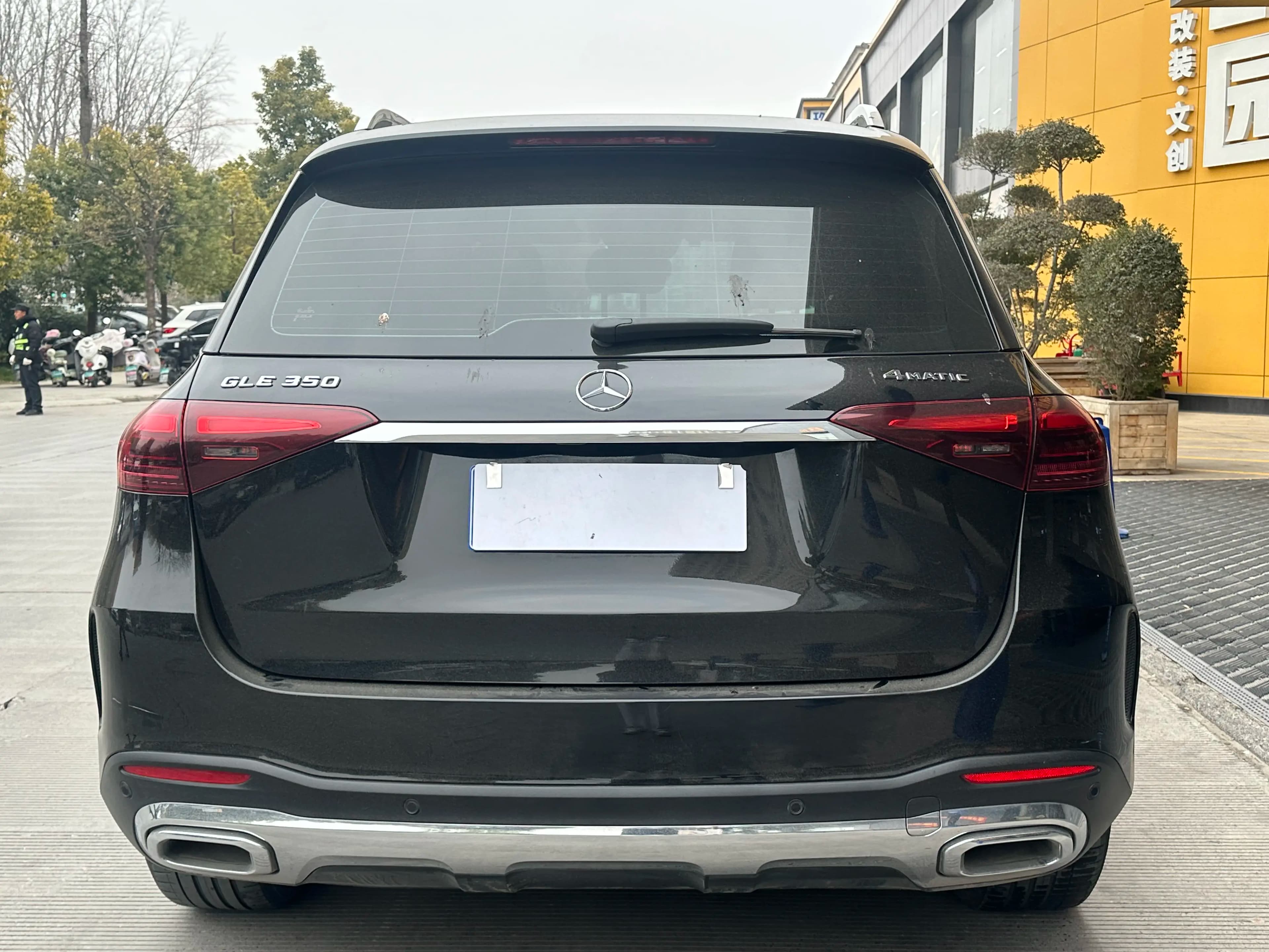 Mercedes-Benz GLE 2023 г. 23080 км. — фото 4