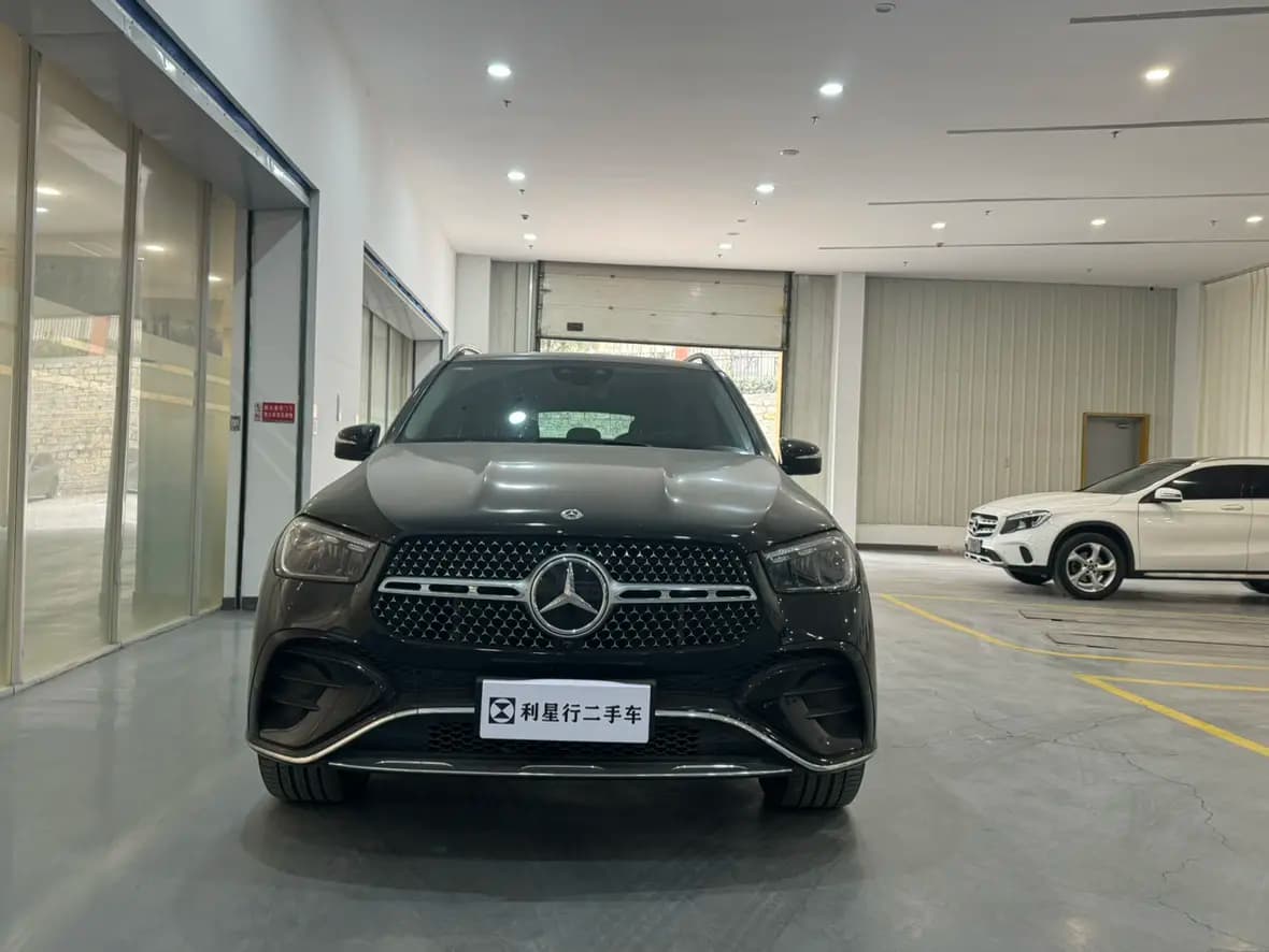 Mercedes-Benz GLE 2024 г. 16079 км. — фото 2