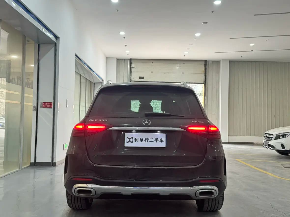 Mercedes-Benz GLE 2024 г. 16079 км. — фото 4