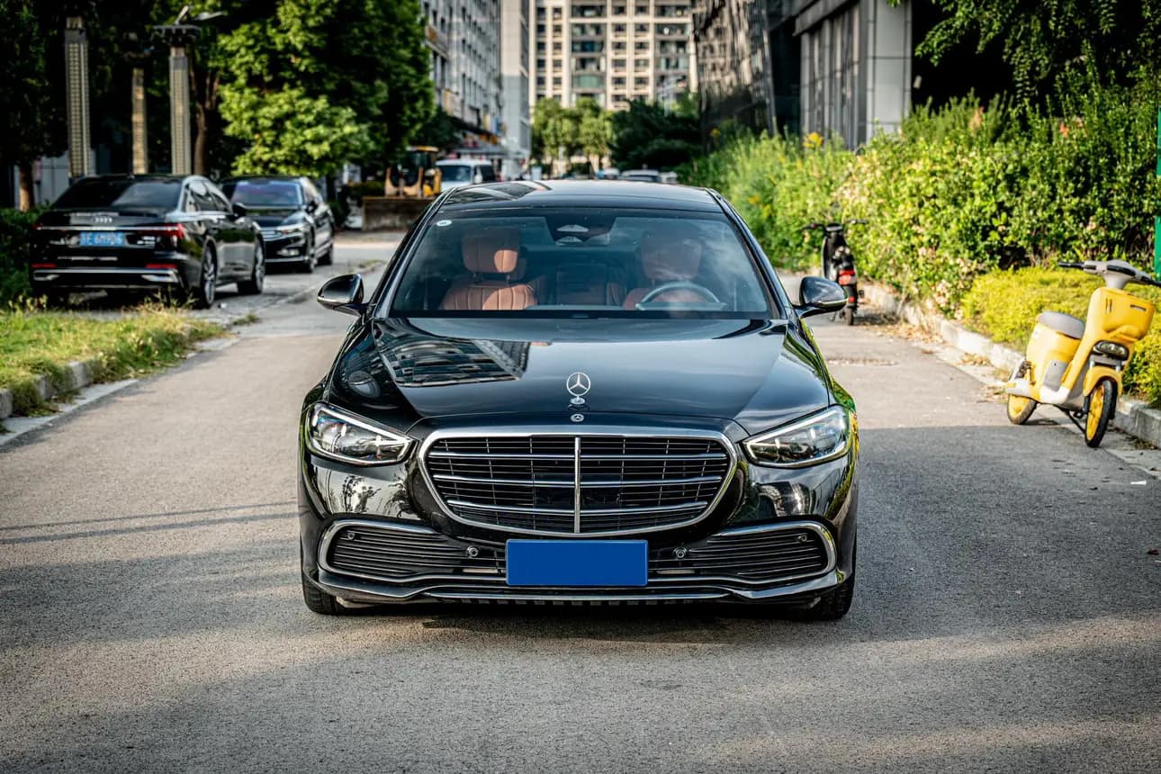 Mercedes-Benz Mercedes Benz S Class 2022 г. 50128 км. — фото 2