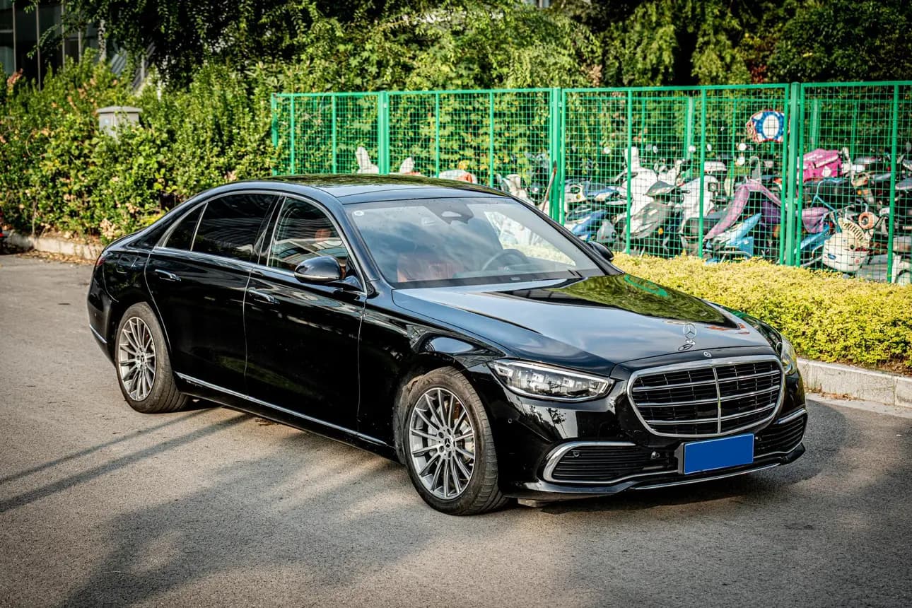 Mercedes-Benz Mercedes Benz S Class 2022 г. 50128 км. — фото 3