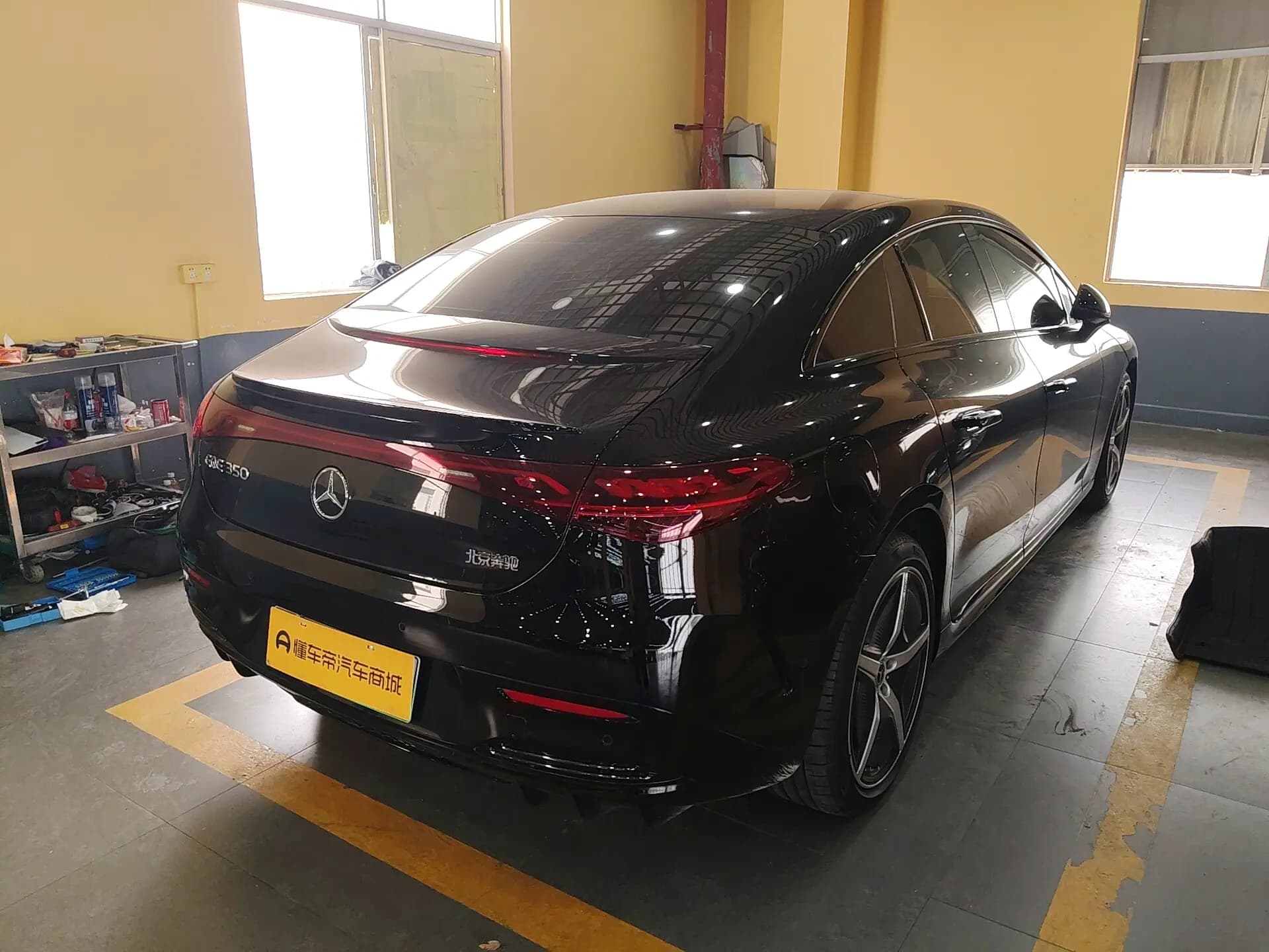 Mercedes-Benz EQE 2023 г. 38213 км. — фото 4