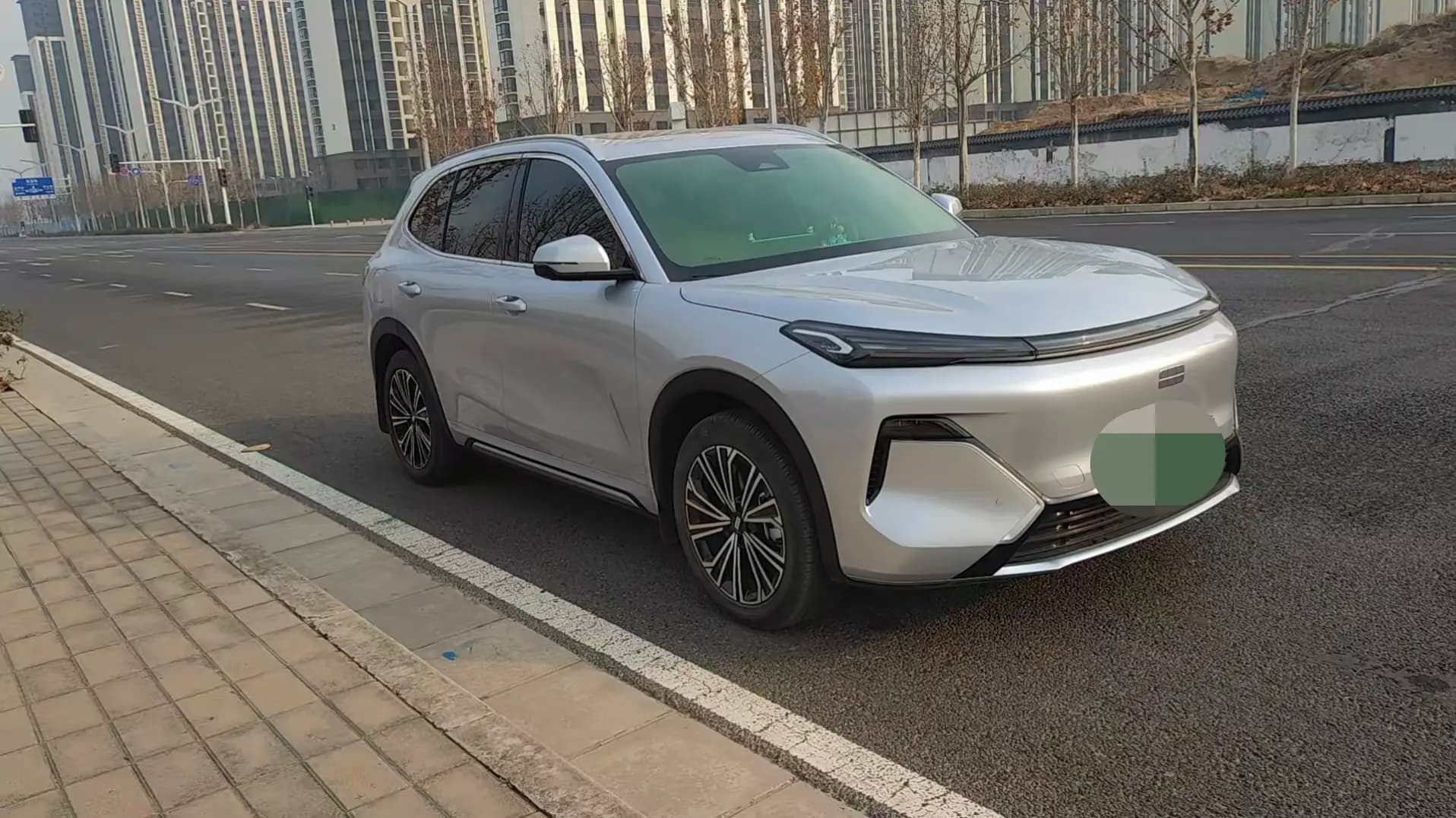 Geely Galaxy Starship 7 EM-i 2025 г. 12022 км. — фото 3