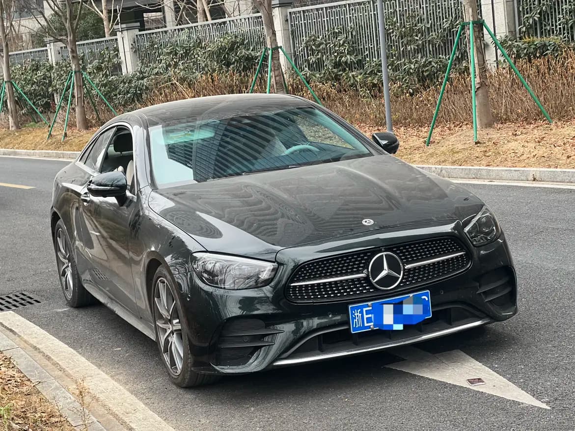Mercedes-Benz E-Class 2023 г. 49002 км. — фото 2