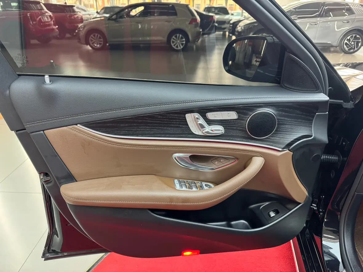 Mercedes-Benz E-Class 2022 г. 16400 км. — фото 21