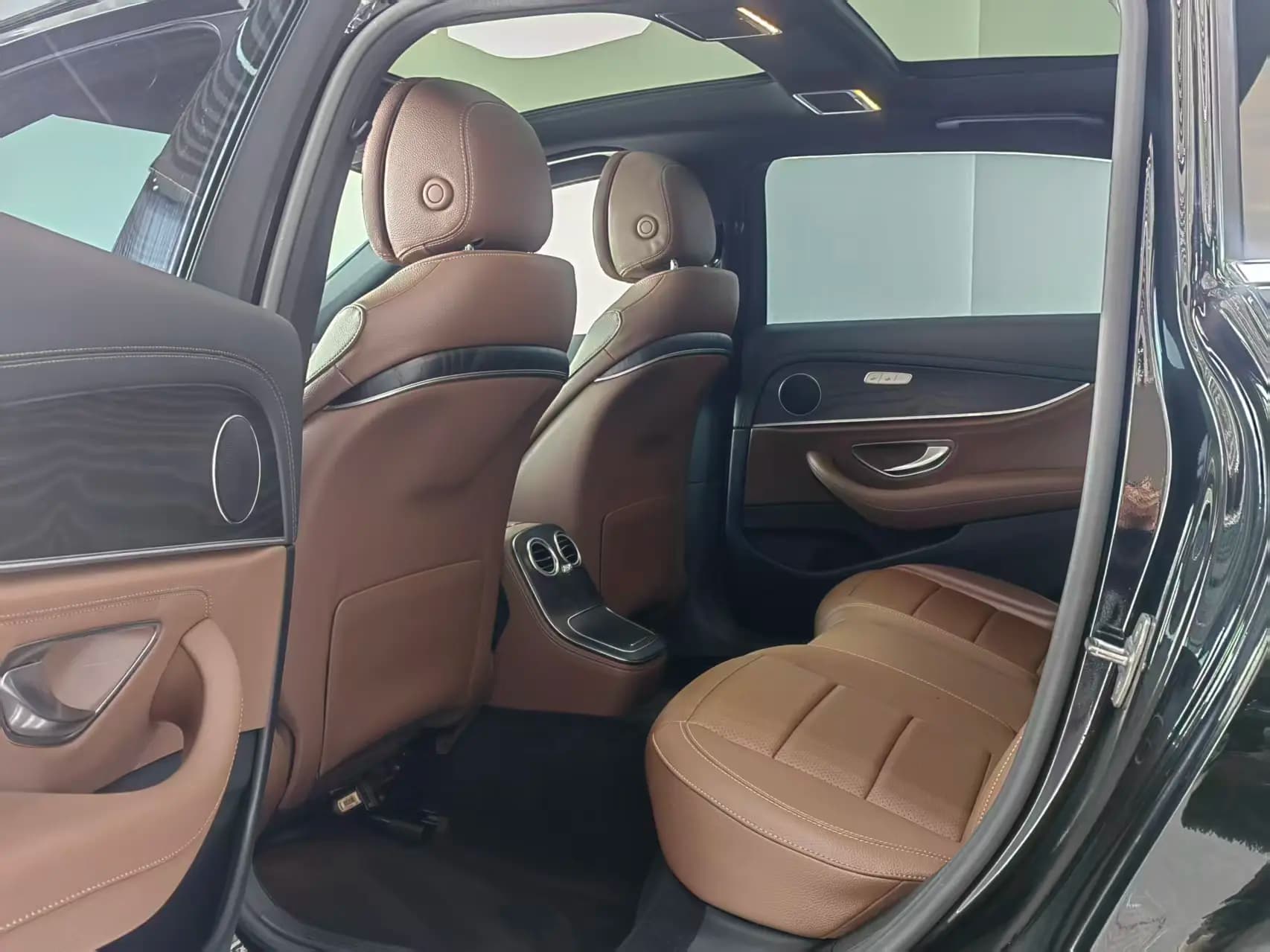 Mercedes-Benz E-Class 2022 г. 62148 км. — фото 10