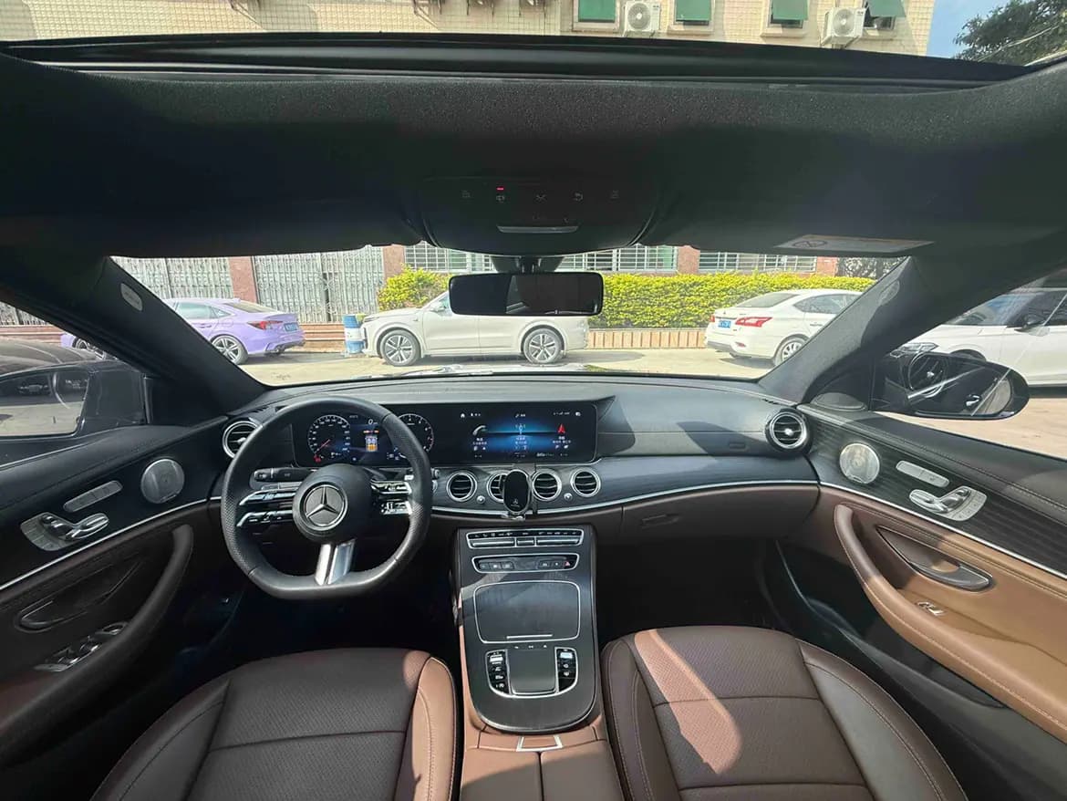 Mercedes-Benz E-Class 2022 г. 47143 км. — фото 13