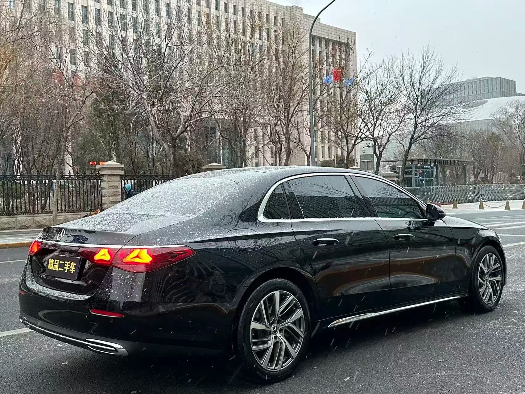Mercedes-Benz E-Class 2025 г. 1055 км. — фото 6