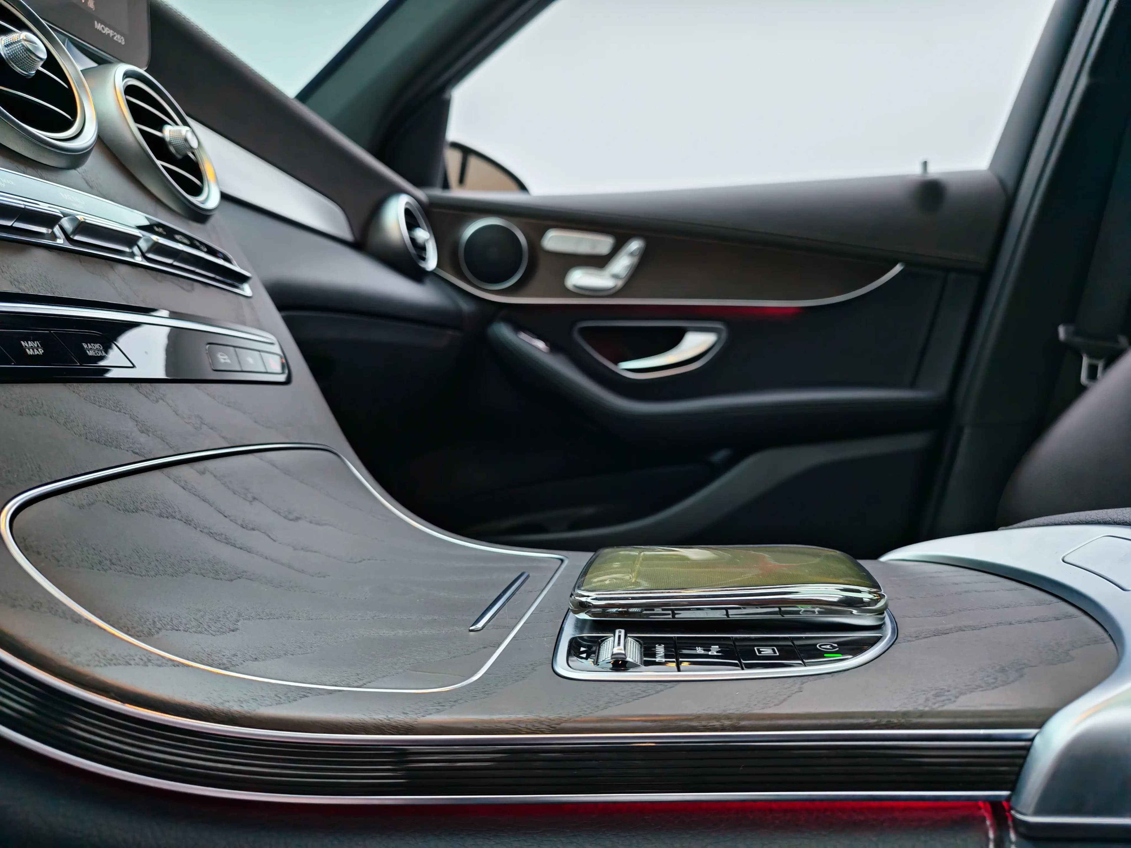 Mercedes-Benz GLC 2021 г. 72034 км. — фото 10