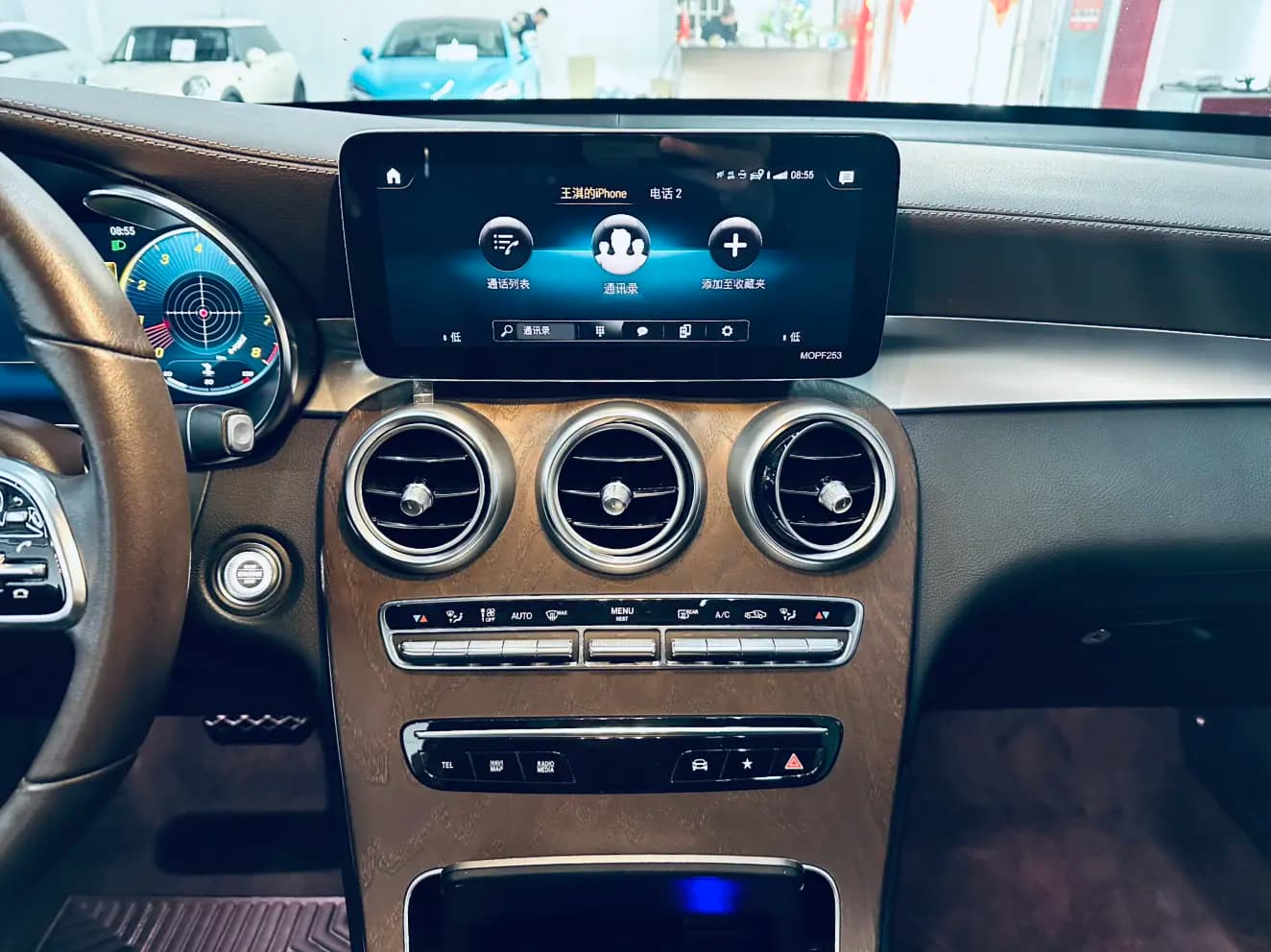 Mercedes-Benz GLC 2021 г. 92035 км. — фото 17
