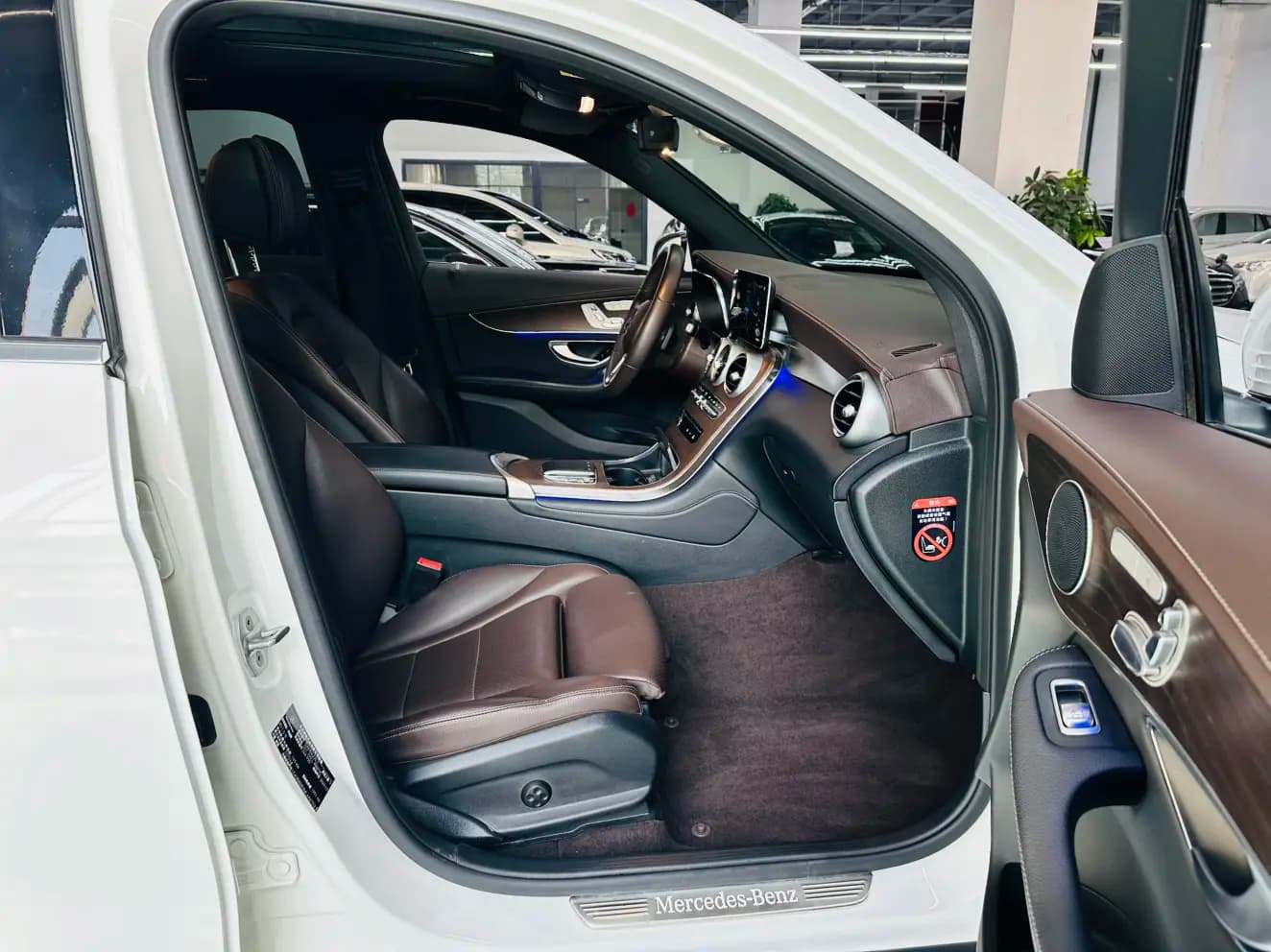 Mercedes-Benz GLC 2021 г. 92035 км. — фото 24
