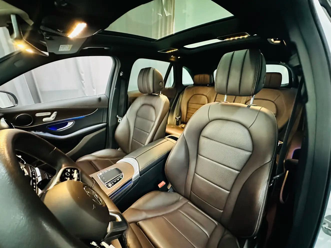 Mercedes-Benz GLC 2021 г. 92035 км. — фото 30