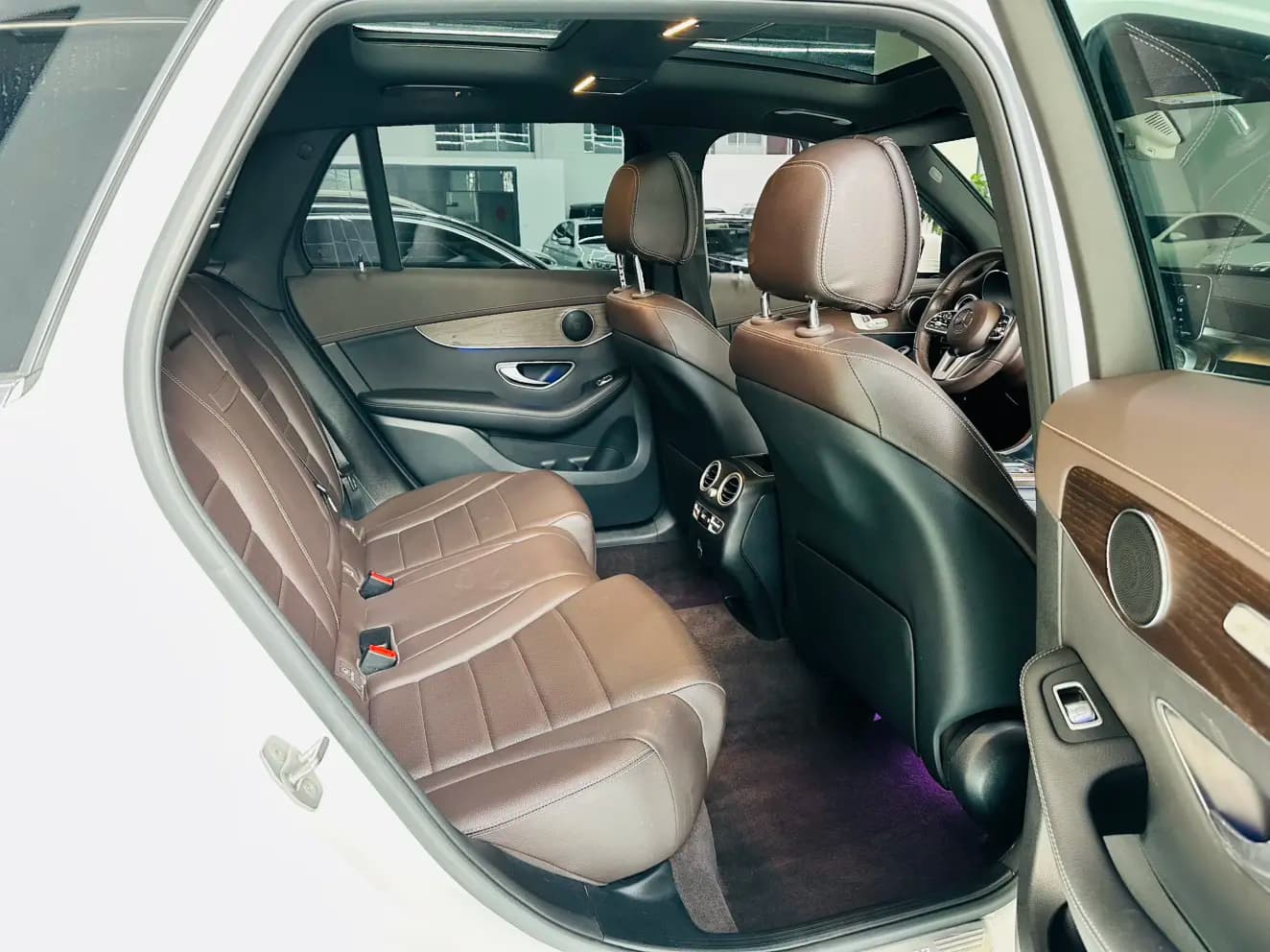 Mercedes-Benz GLC 2021 г. 92035 км. — фото 31