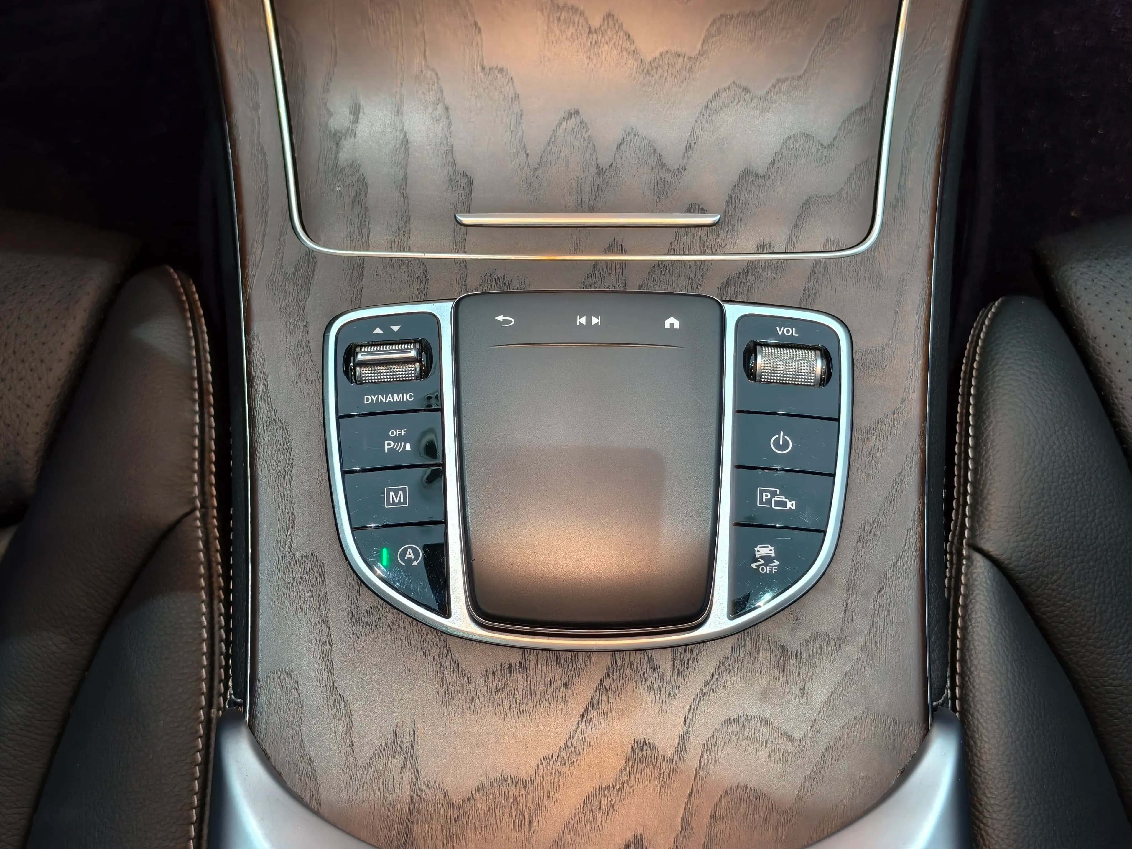Mercedes-Benz GLC 2021 г. 85036 км. — фото 7