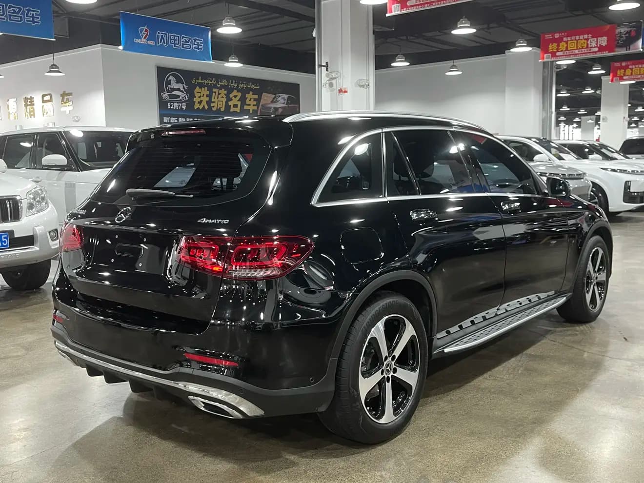 Mercedes-Benz GLC 2023 г. 65037 км. — фото 4