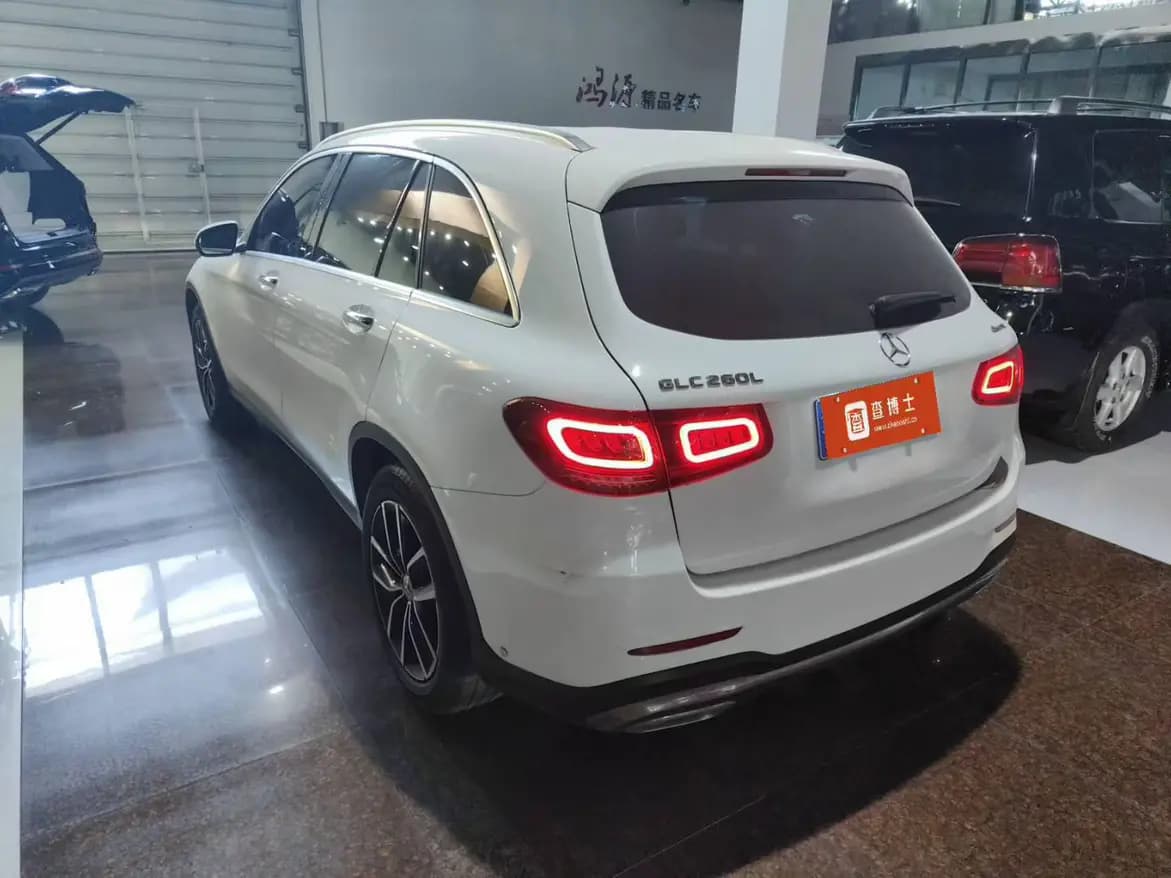 Mercedes-Benz GLC 2021 г. 49038 км. — фото 2