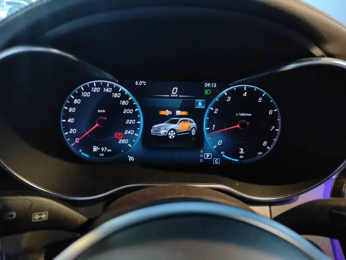 Mercedes-Benz GLC 2021 г. 49038 км. — фото 4