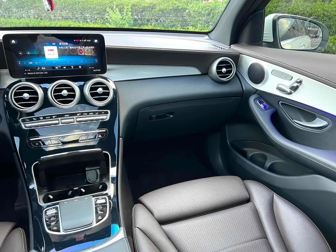 Mercedes-Benz GLC 2022 г. 50042 км. — фото 8