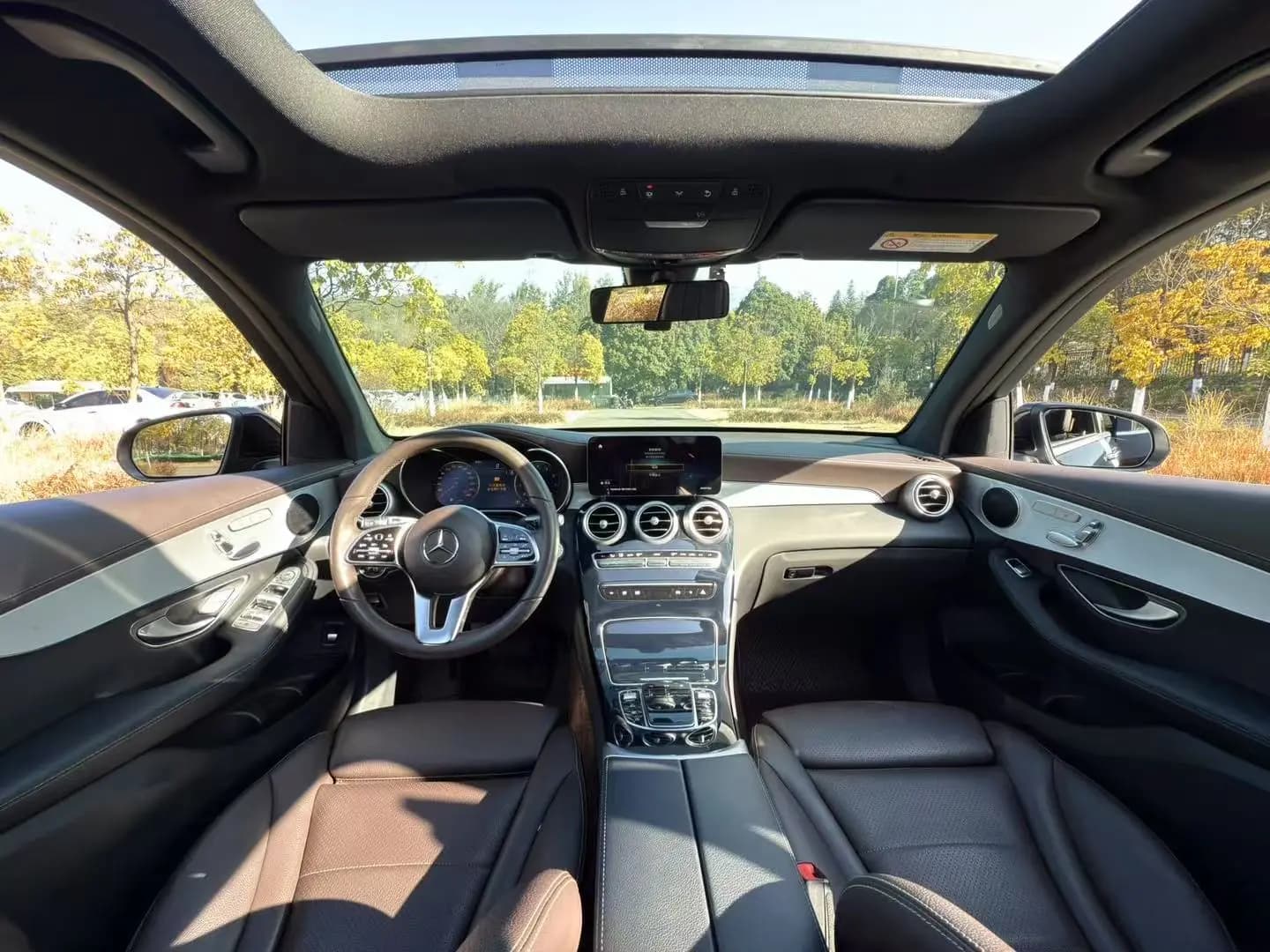 Mercedes-Benz GLC 2022 г. 79043 км. — фото 14