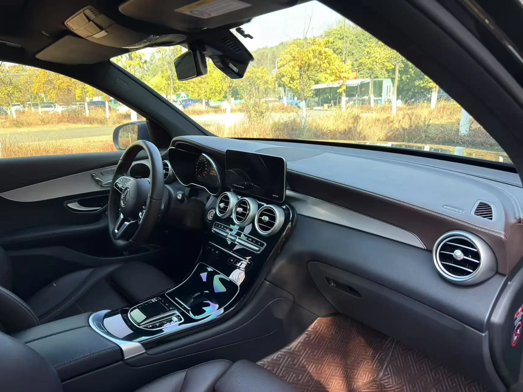 Mercedes-Benz GLC 2022 г. 79043 км. — фото 19