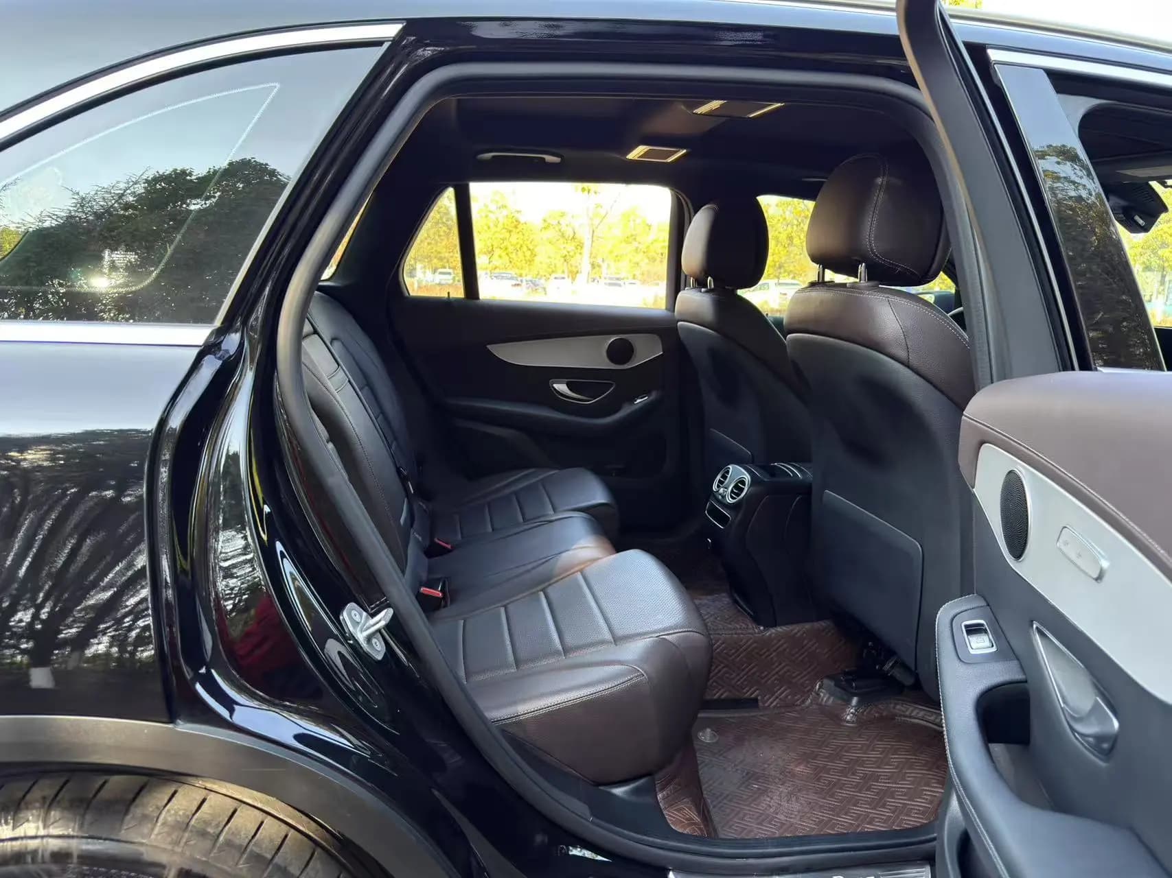 Mercedes-Benz GLC 2022 г. 79043 км. — фото 25