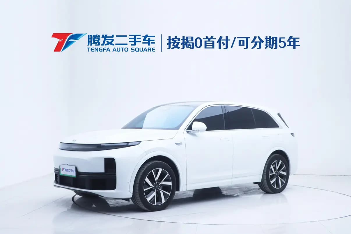 Lixiang L8 2023 г. 39650 км.
