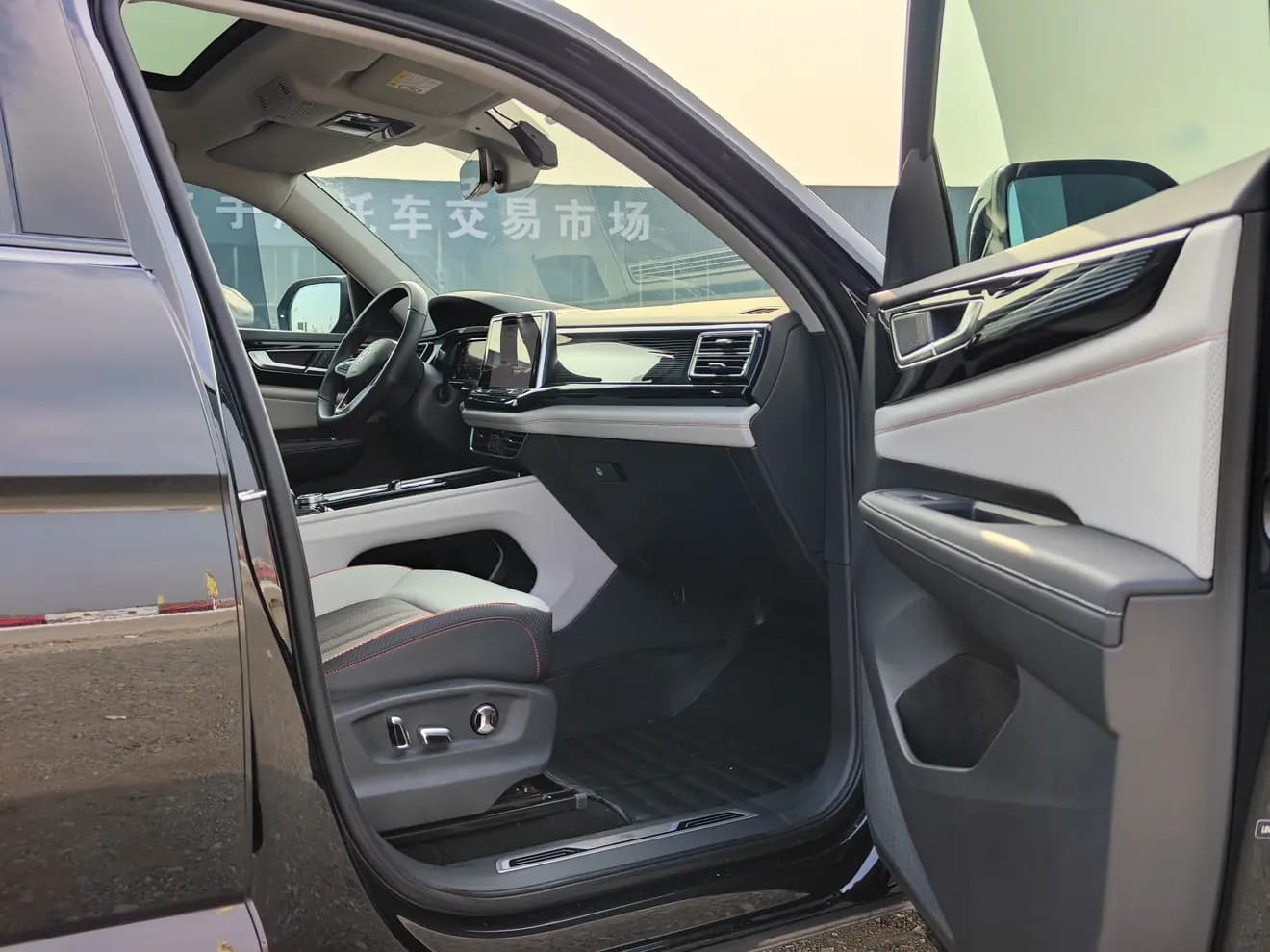 Volkswagen Teramont 2023 г. 18065 км. — фото 11