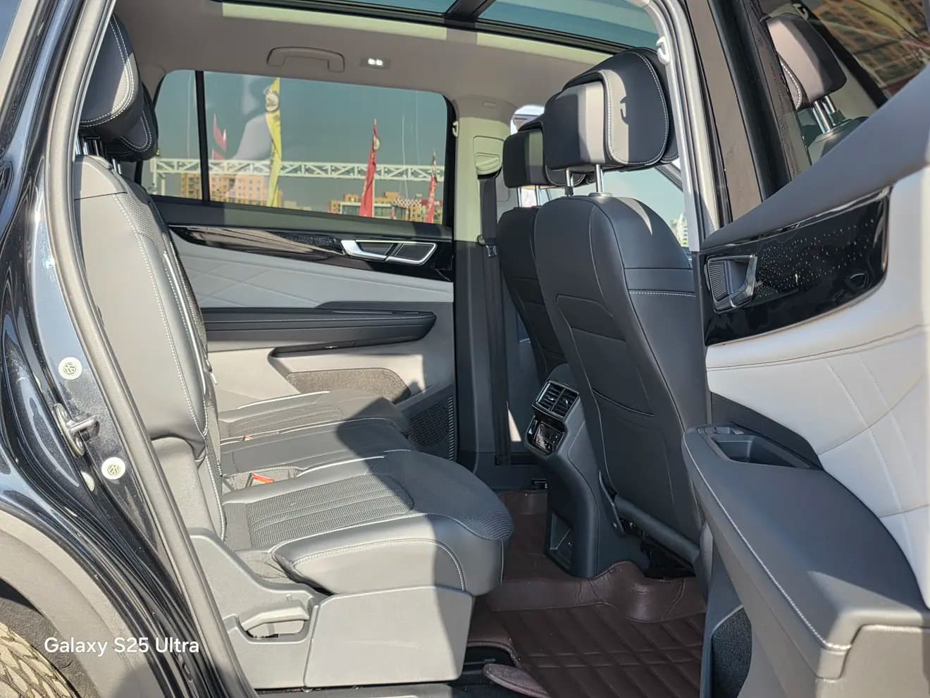 Volkswagen Teramont 2023 г. 11866 км. — фото 7